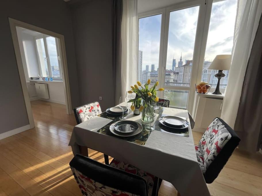 Elegant With An Amazing View! Apartament Warszawa