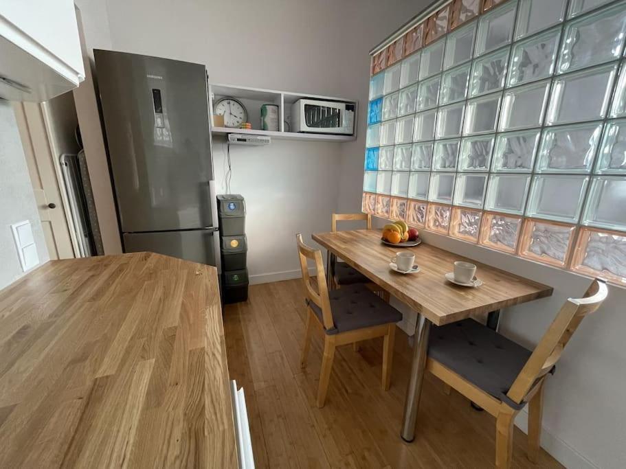 Elegant With An Amazing View! Apartament *