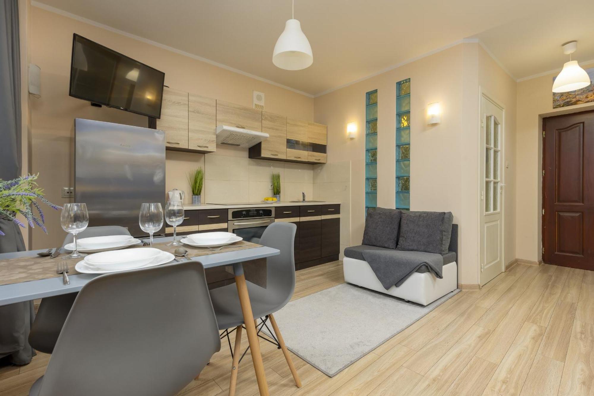 Apartament Rent Like - Comfortable Sapiezynska