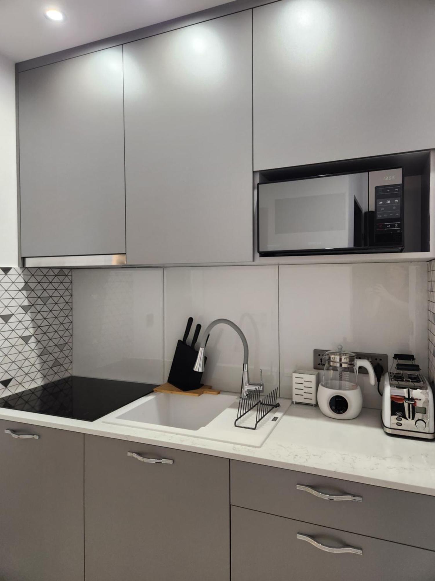 Apartment House: With Jacuzzi, Prosecco & Wellness Facilities