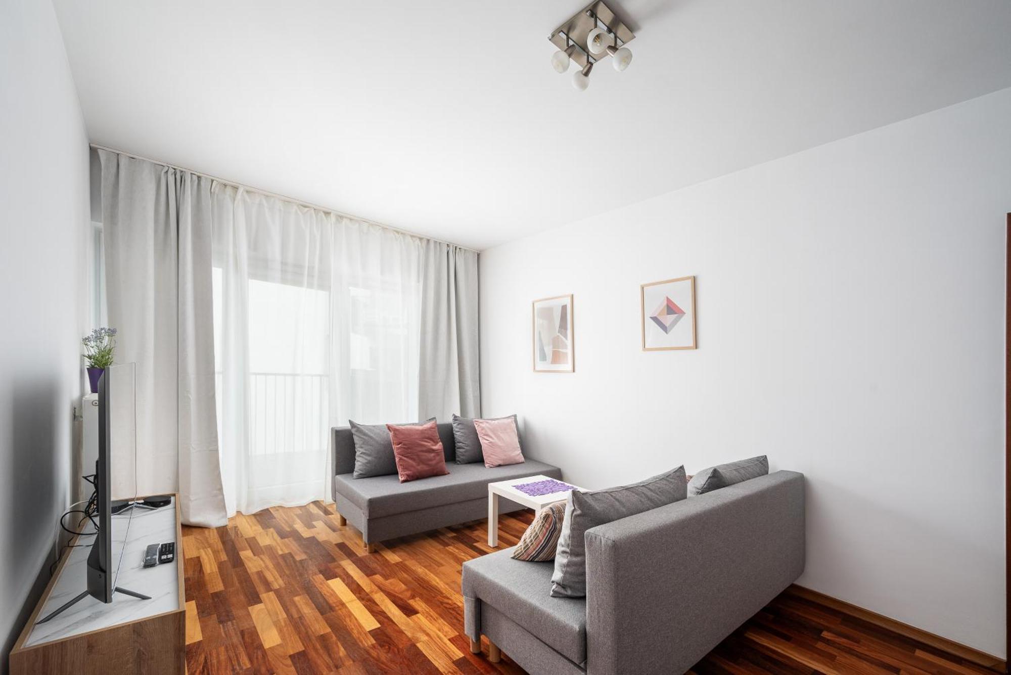 Wola Cosy Apartment Warsaw