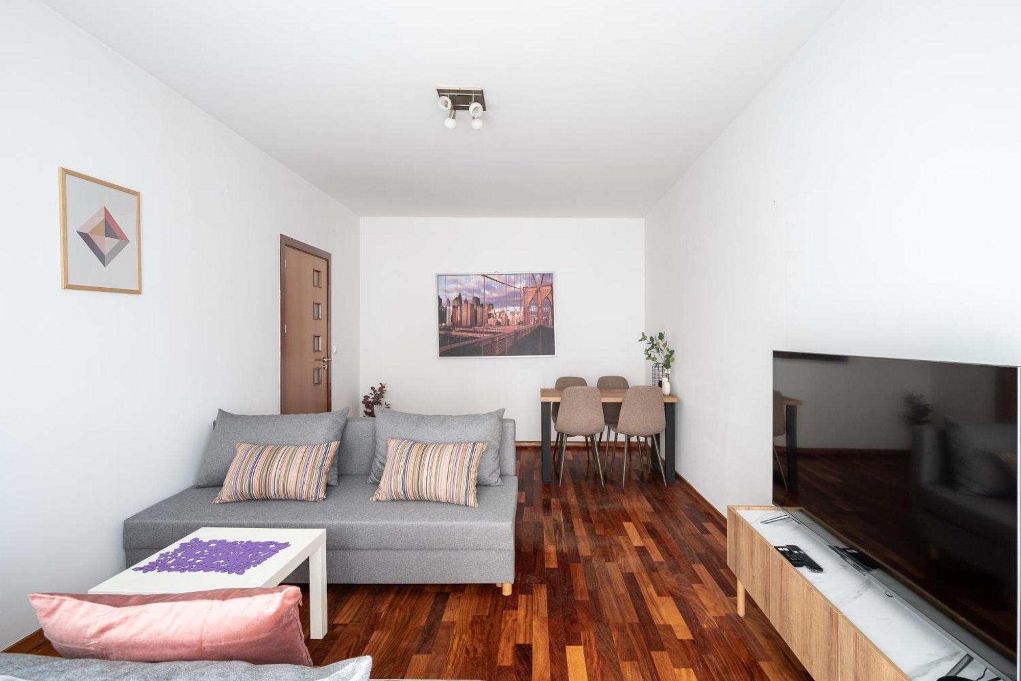 Wola Cosy Apartment *