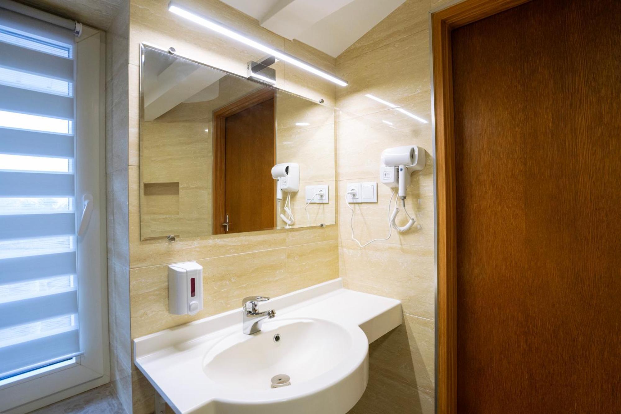 Victory Hotel 4*