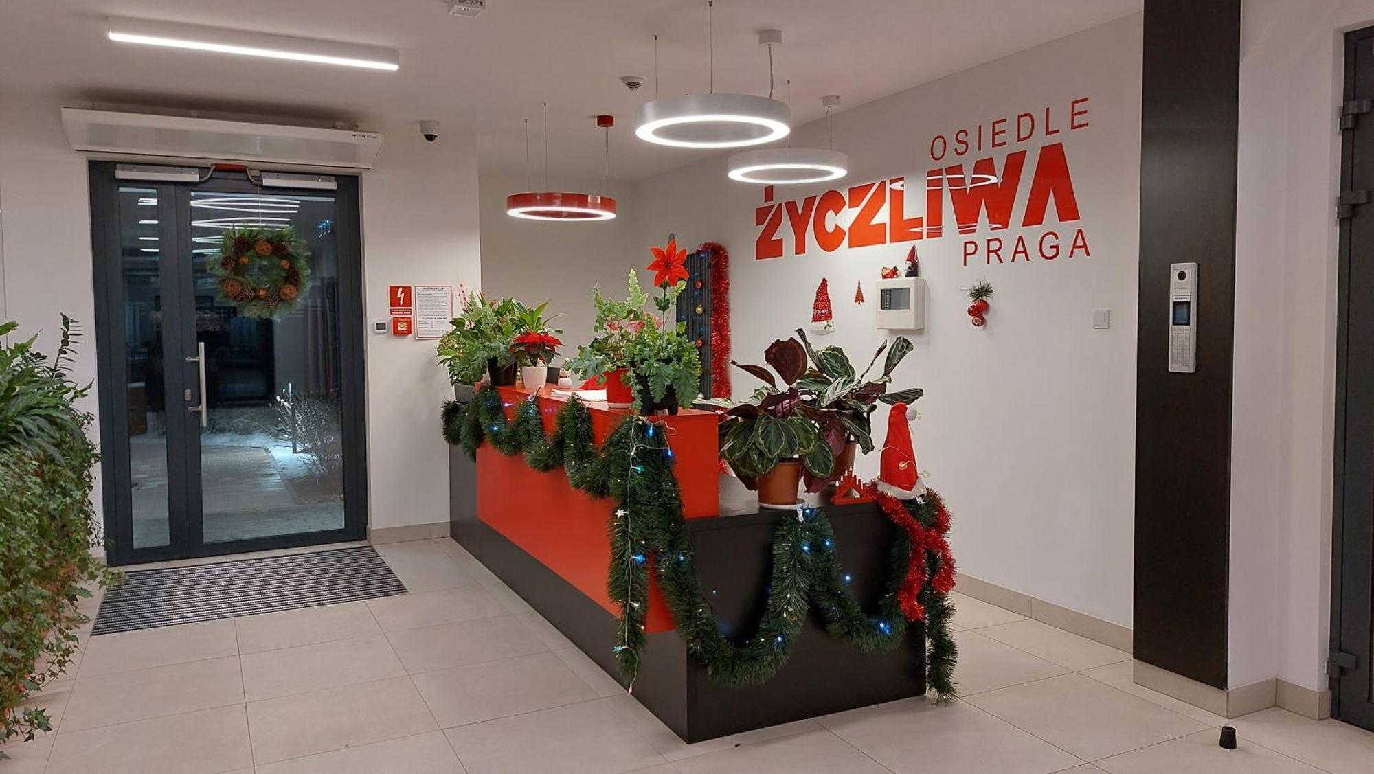 Zyczliwy Z Garazem Apartment *