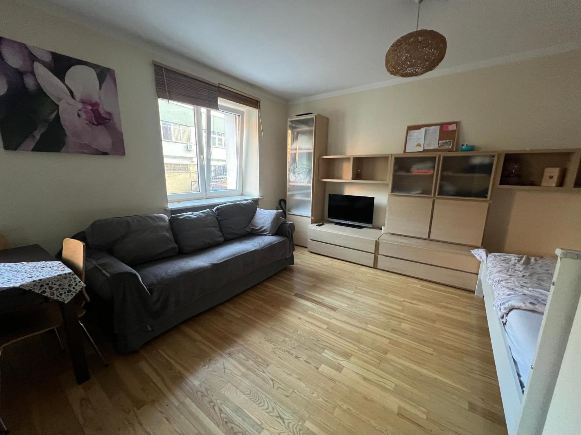 Apartment Entire Studio Flat *