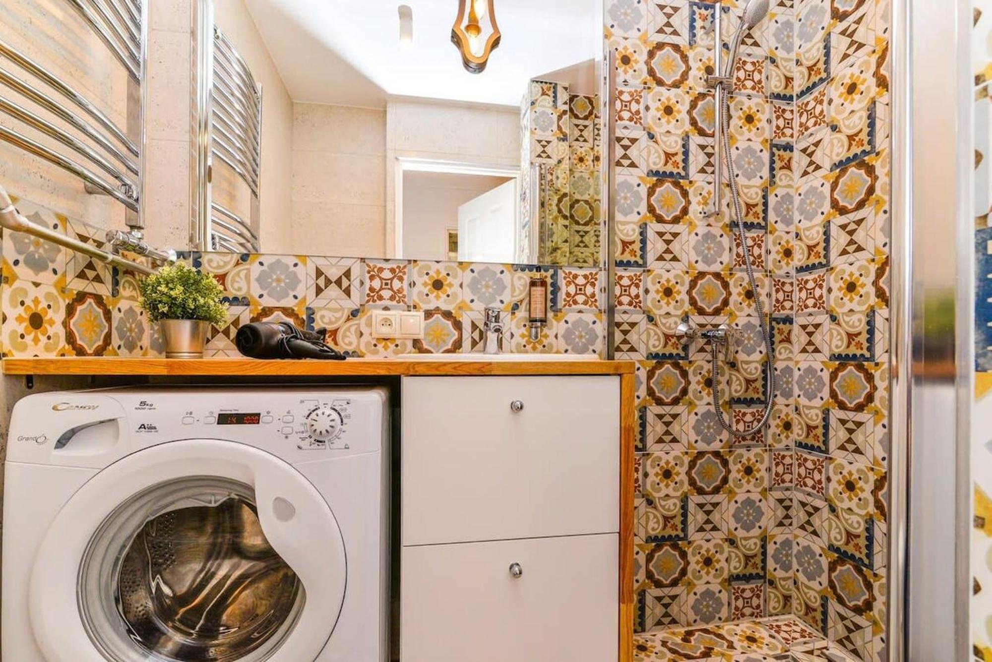 Apartment *