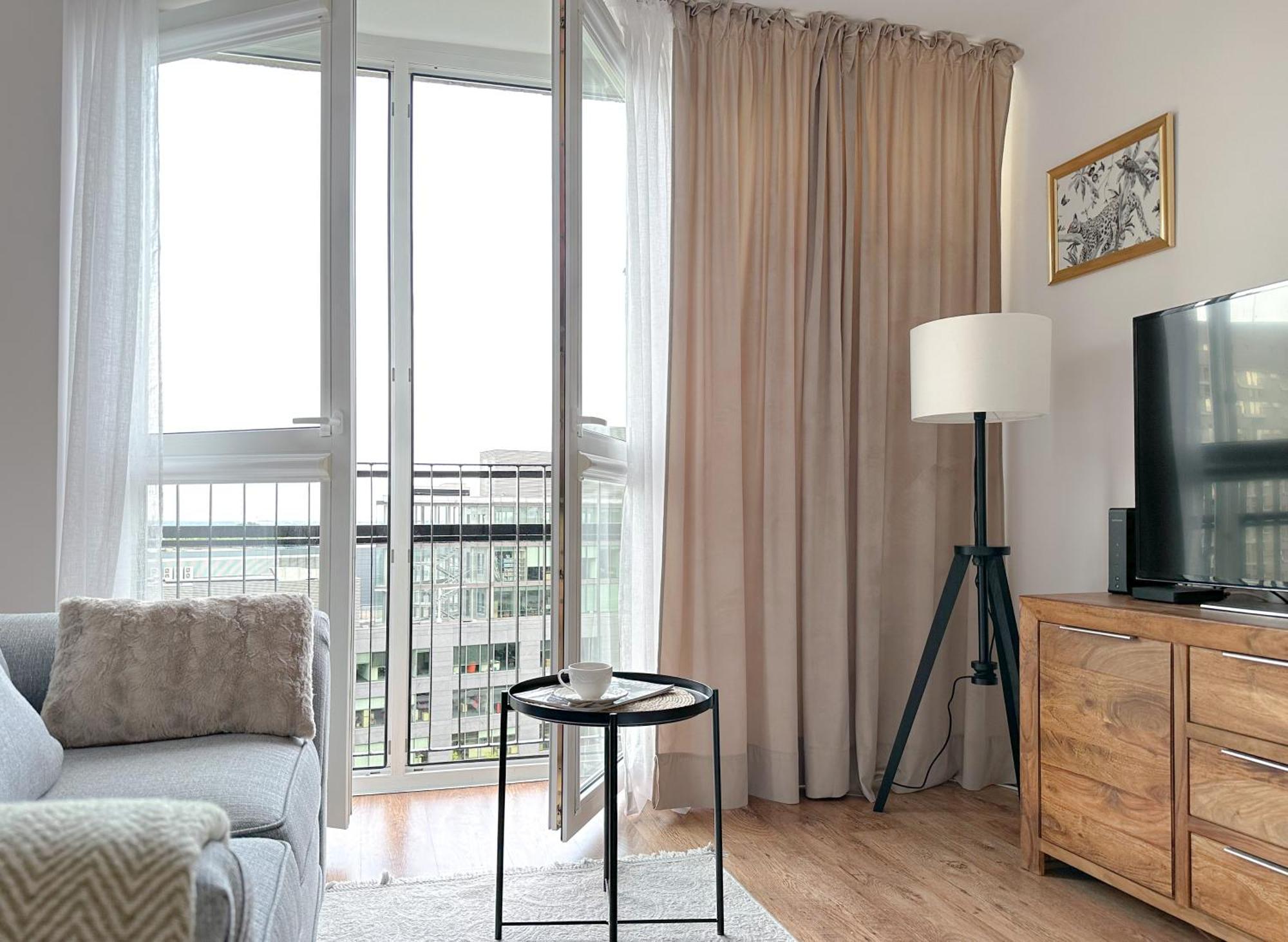 Panorama 11th Floor Apartment *