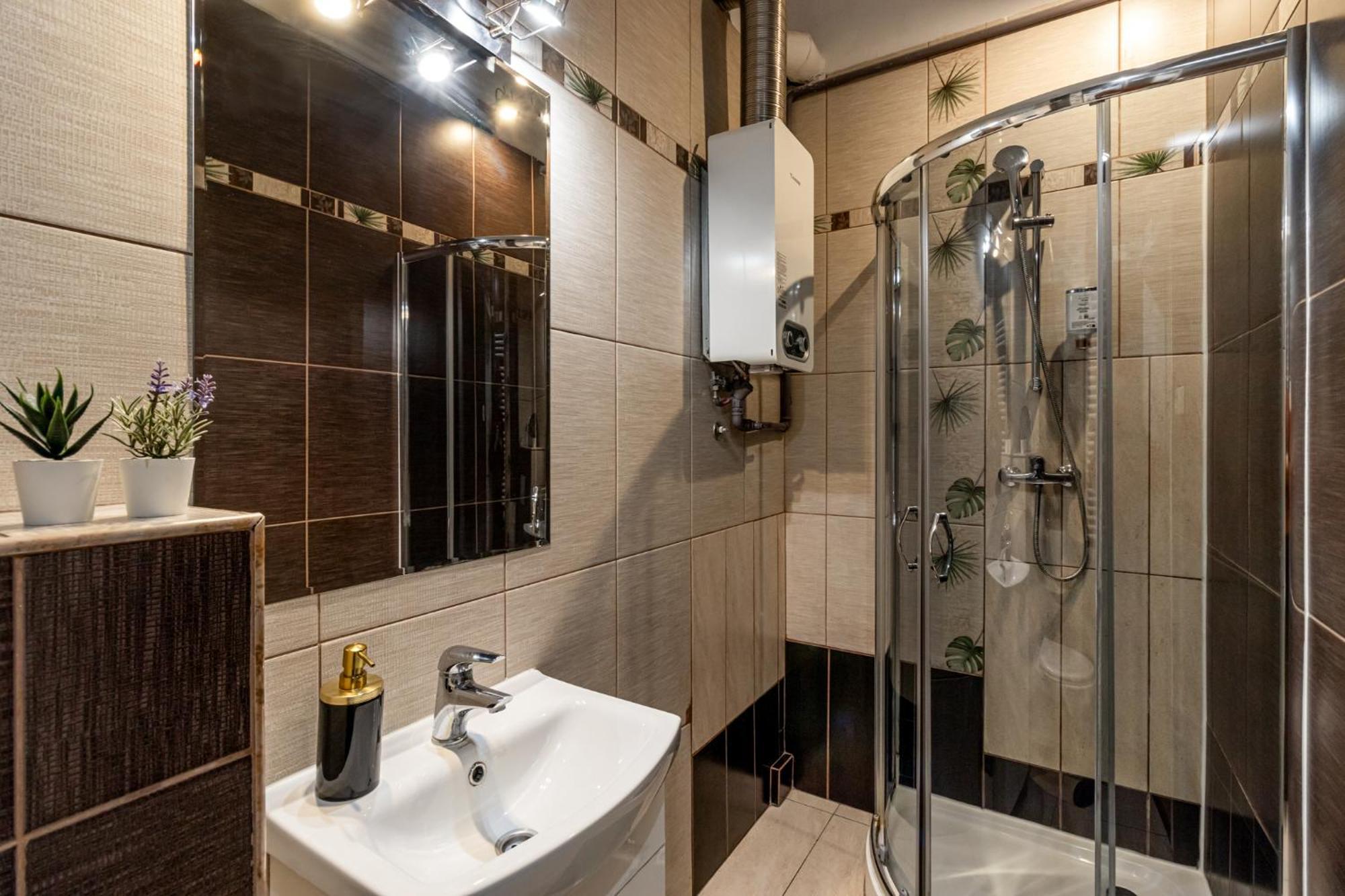 Apartment Golden - Huge Comfortable 4 Bedrooms - Old Town - Freta