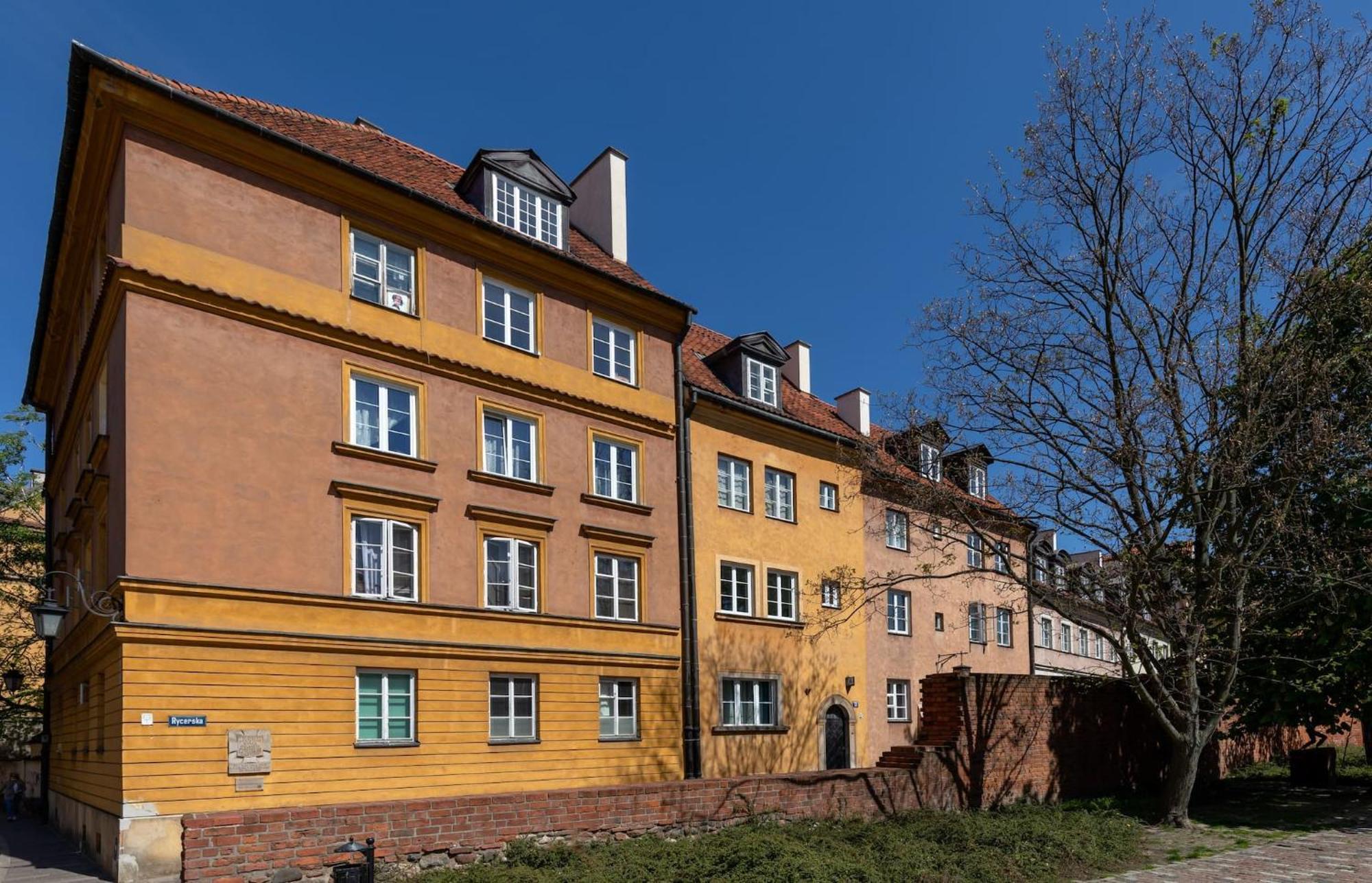 Fashioned Rycerska By Renters * Warsaw