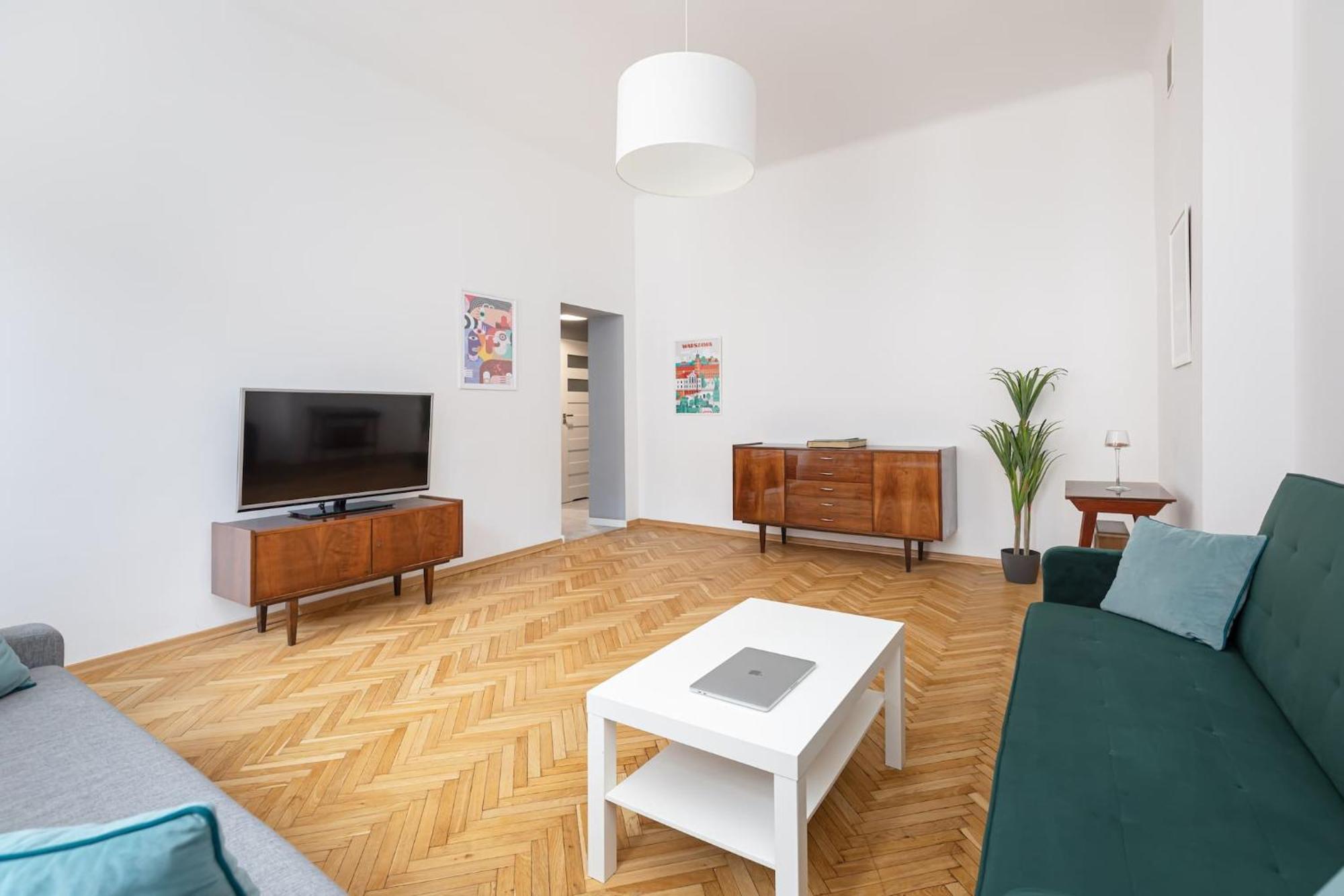 Stylish Swietojanska By Renters Warsaw