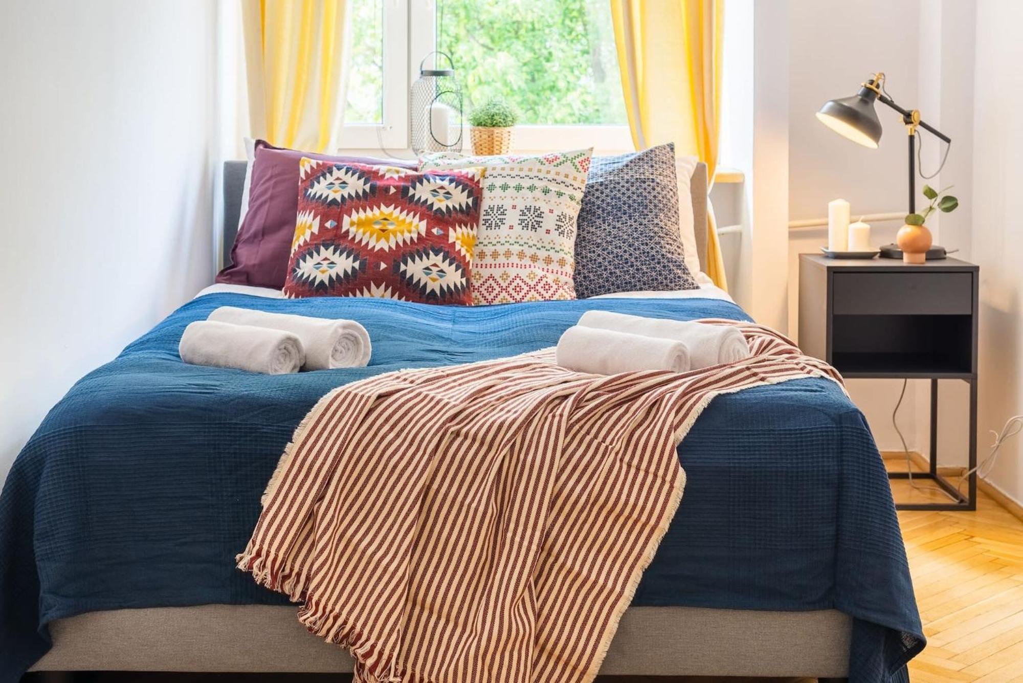Smolna 8 - Warm With Balcony By Renters Apartament Warszawa