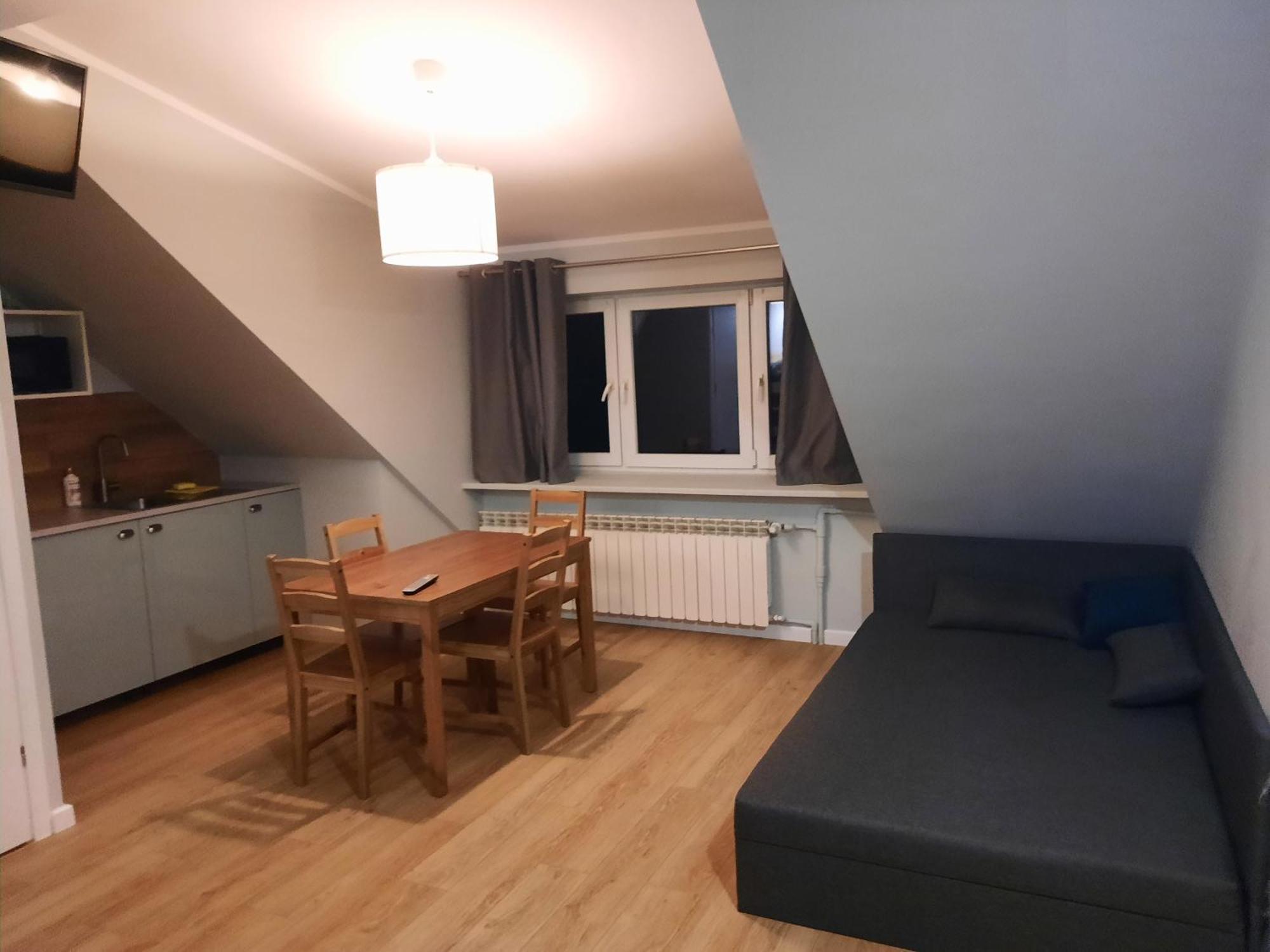 Homestay Gosciniec Filmowy - Prywatny Dom Rodzinny *