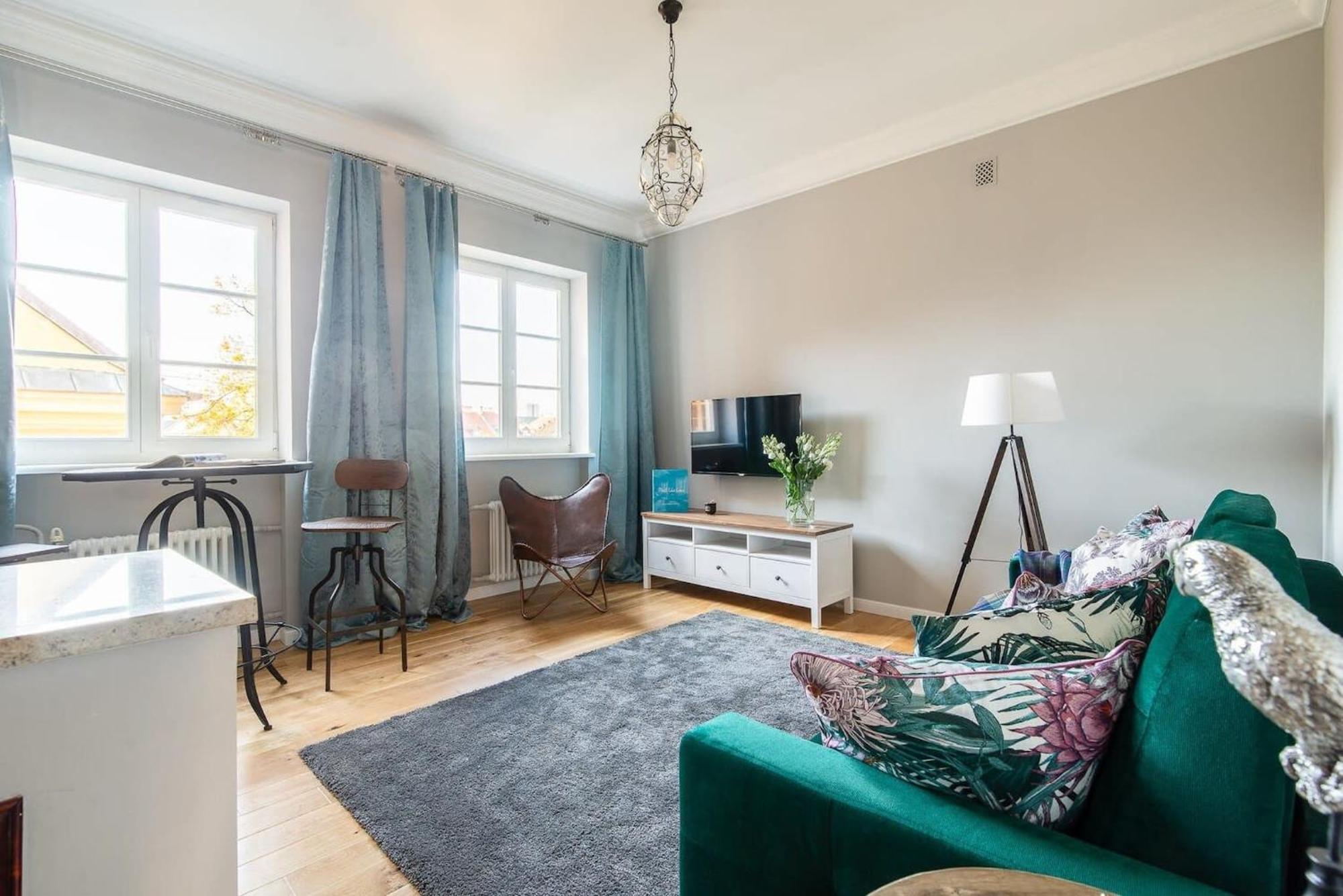 Plac Zamkowy - Aura By Renters Varsóvia