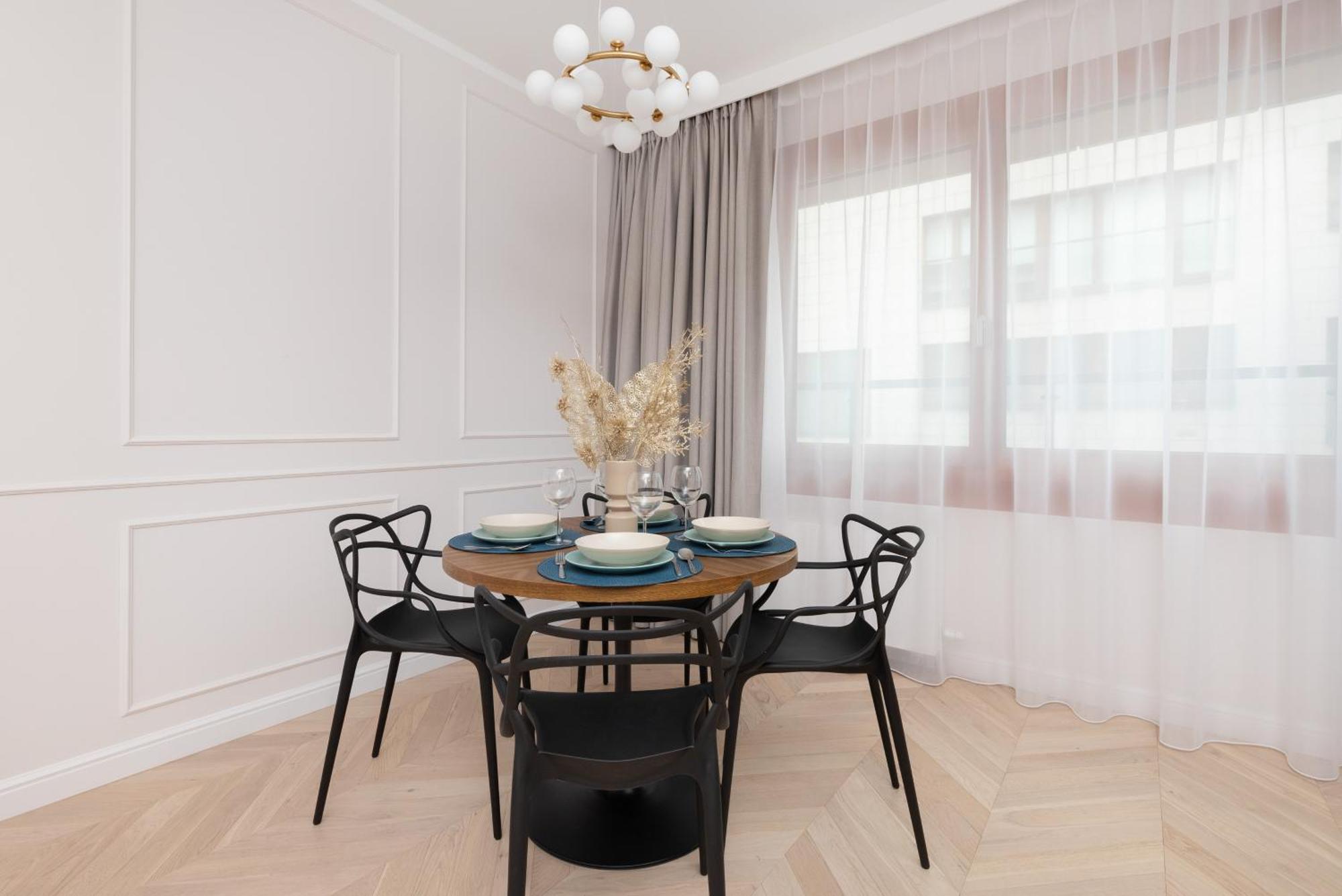 Lux Niemcewicza With Ac & Balcony Ochota By Renters *