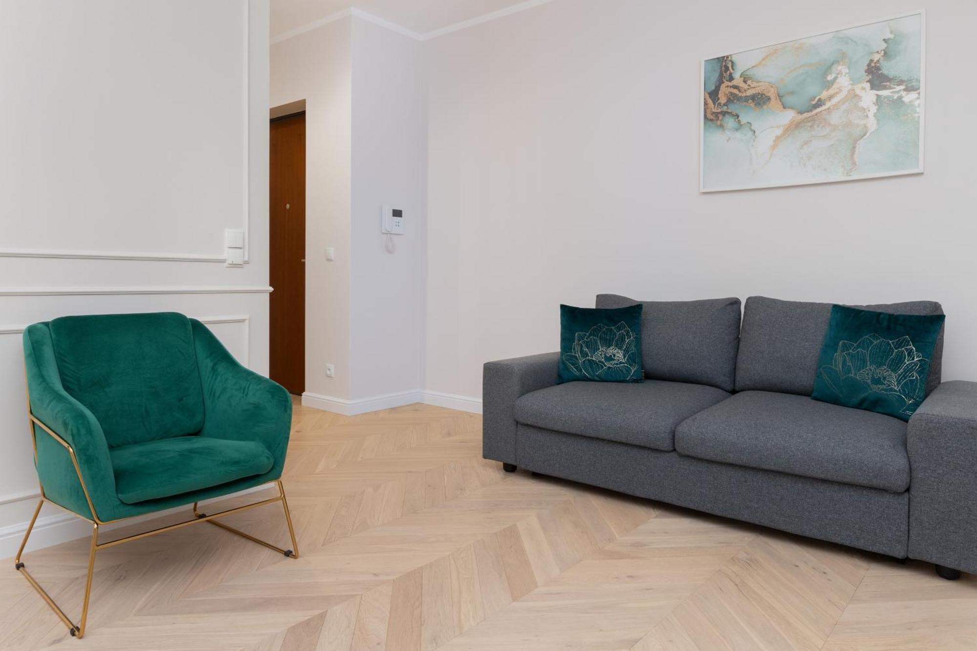Apartment Lux Niemcewicza With Ac & Balcony Ochota By Renters Warsaw