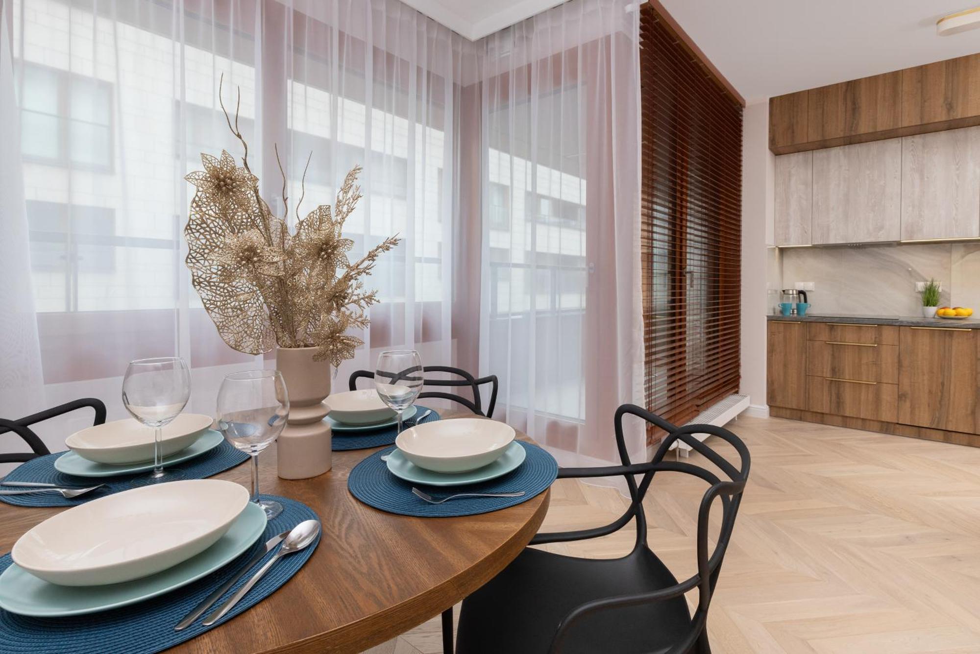 Apartment Lux Niemcewicza With Ac & Balcony Ochota By Renters Warsaw