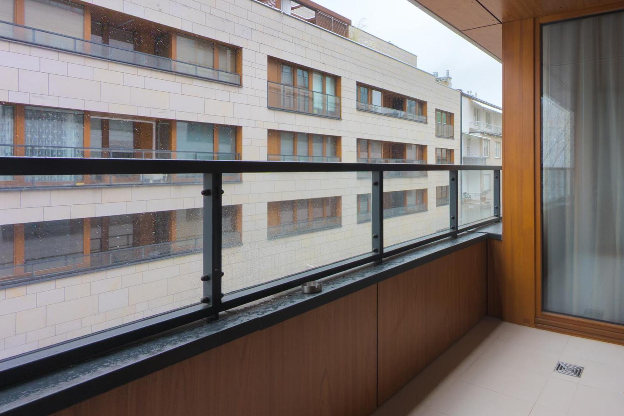 Lux Niemcewicza With Ac & Balcony Ochota By Renters * Warsaw