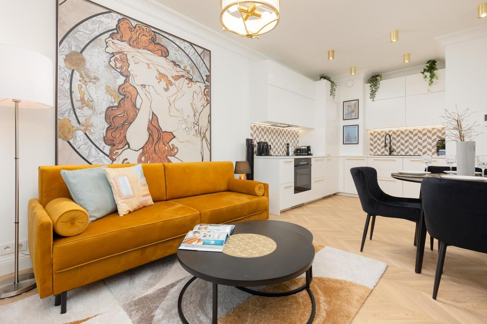 Mennica Lux City Centre By Renters Prestige *