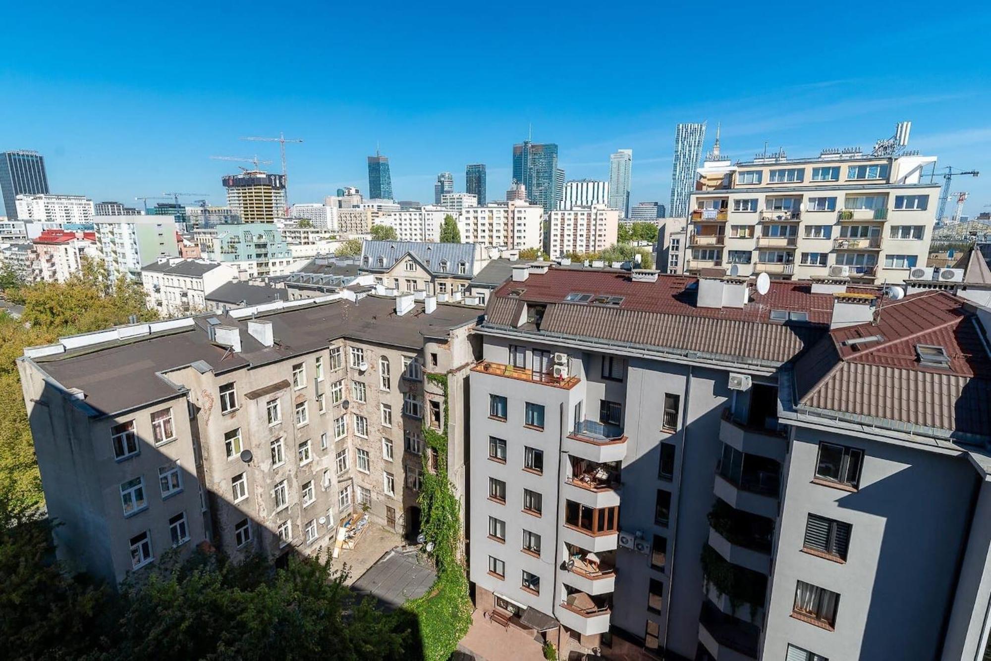 Căn hộ Navy Aesthetic With Balcony By Renters *