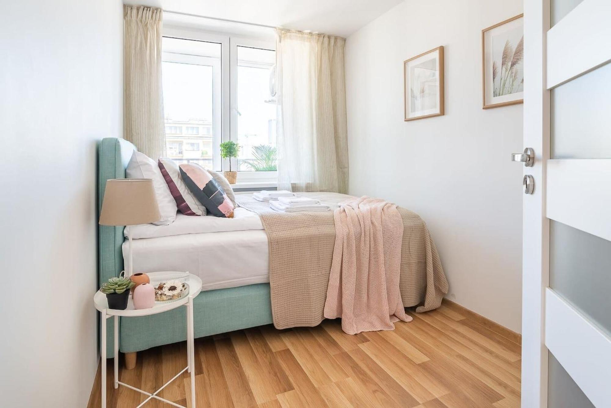 Navy Aesthetic With Balcony By Renters Apartamento *