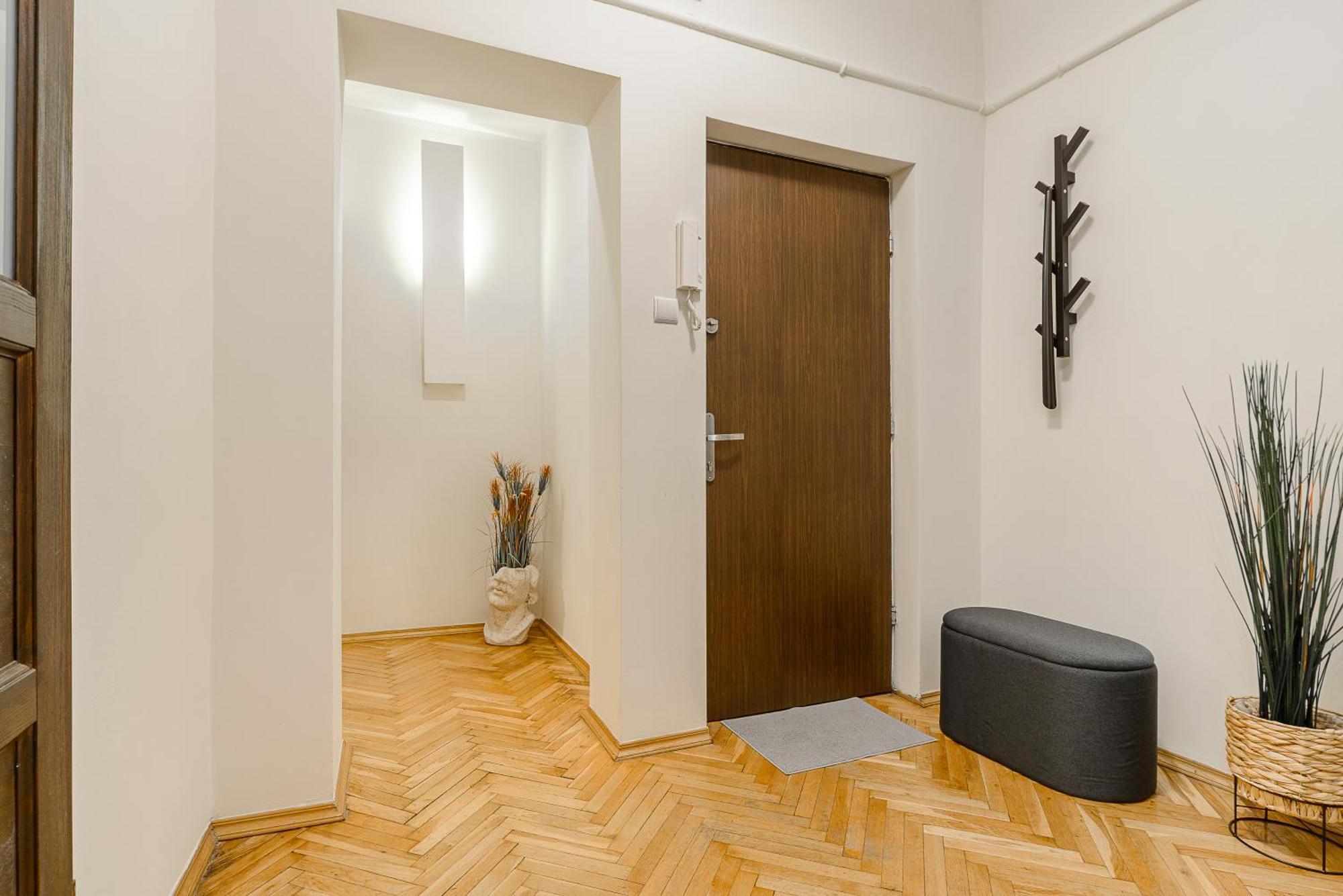 Apartment Lumina 2-level Near Multimedialny Park Fontann