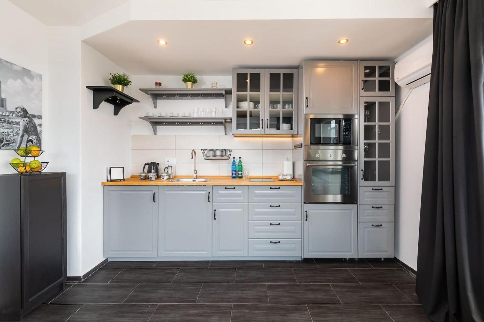Chmielna 35 - View By Renters * Warsaw