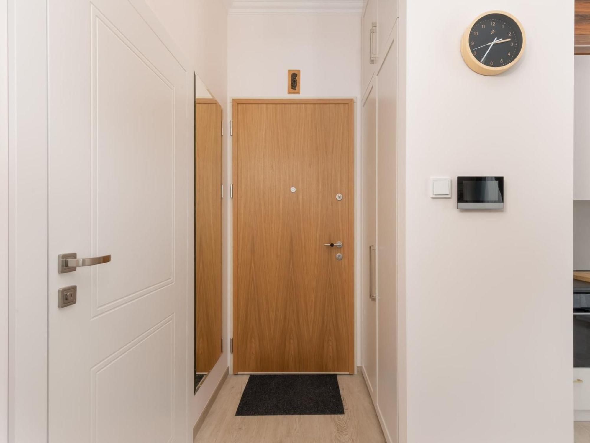 Aleja Solidarnosci 60b Ii By Renters Apartamento Varsóvia