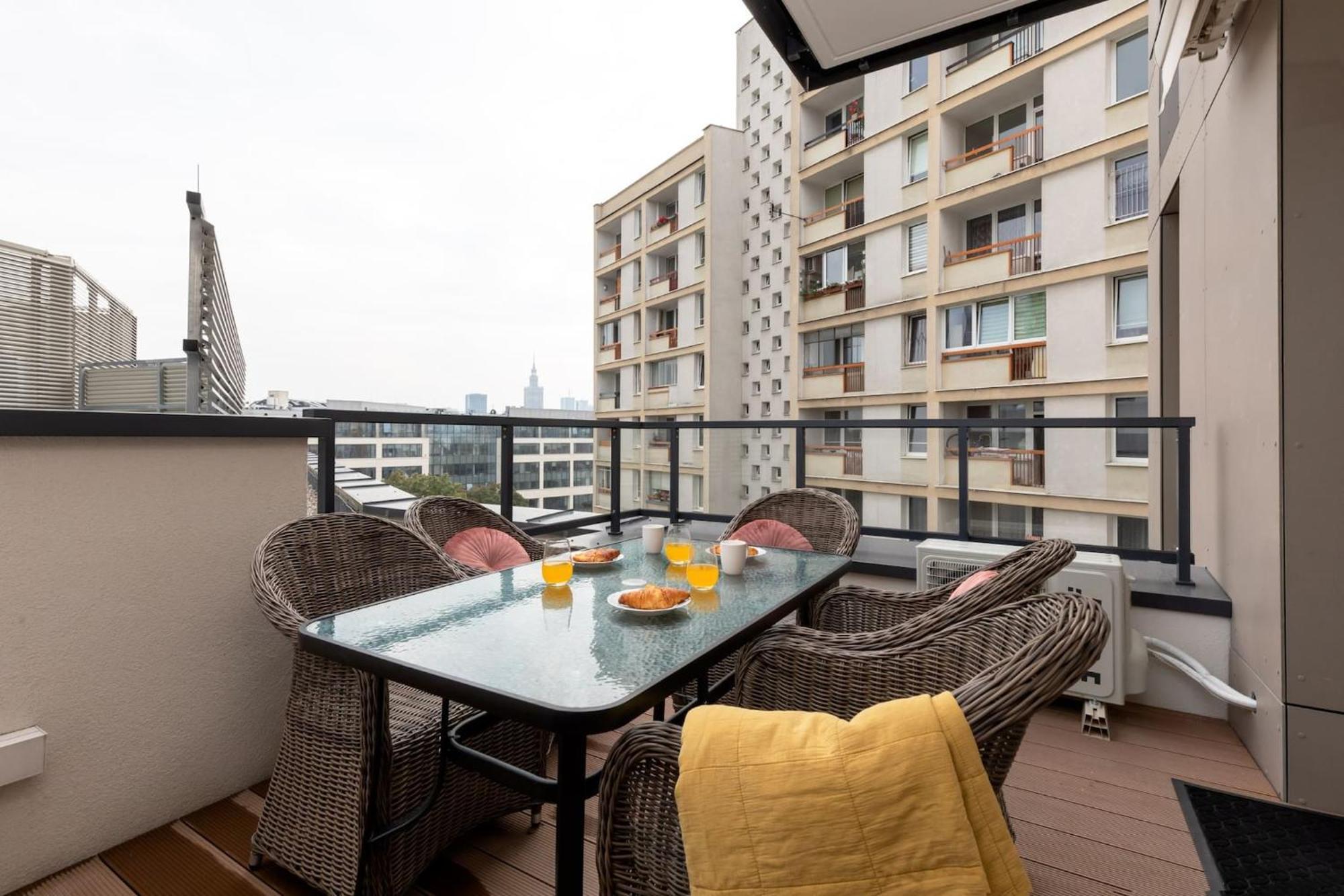 Aleja Solidarnosci 60b Ii By Renters *