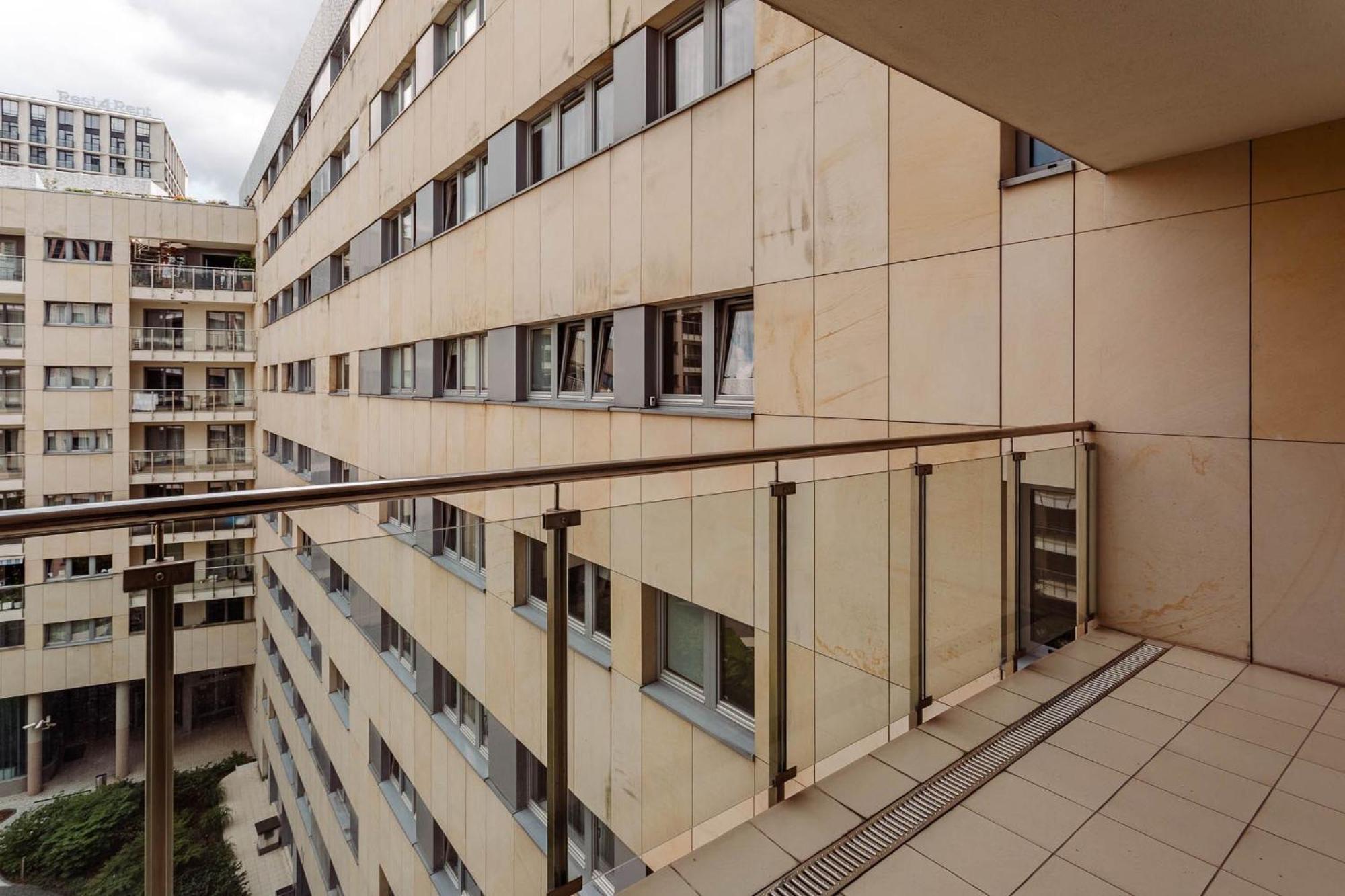 Rent Like - Oxygen Wronia 45 Ii Apartment Warschau