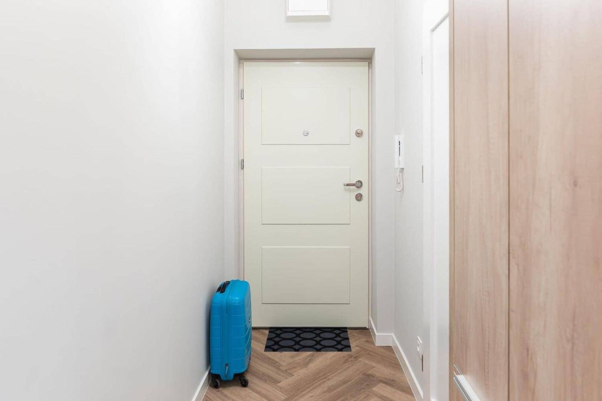 Kujawska 3 - Warm & Functional By Renters Apartment *