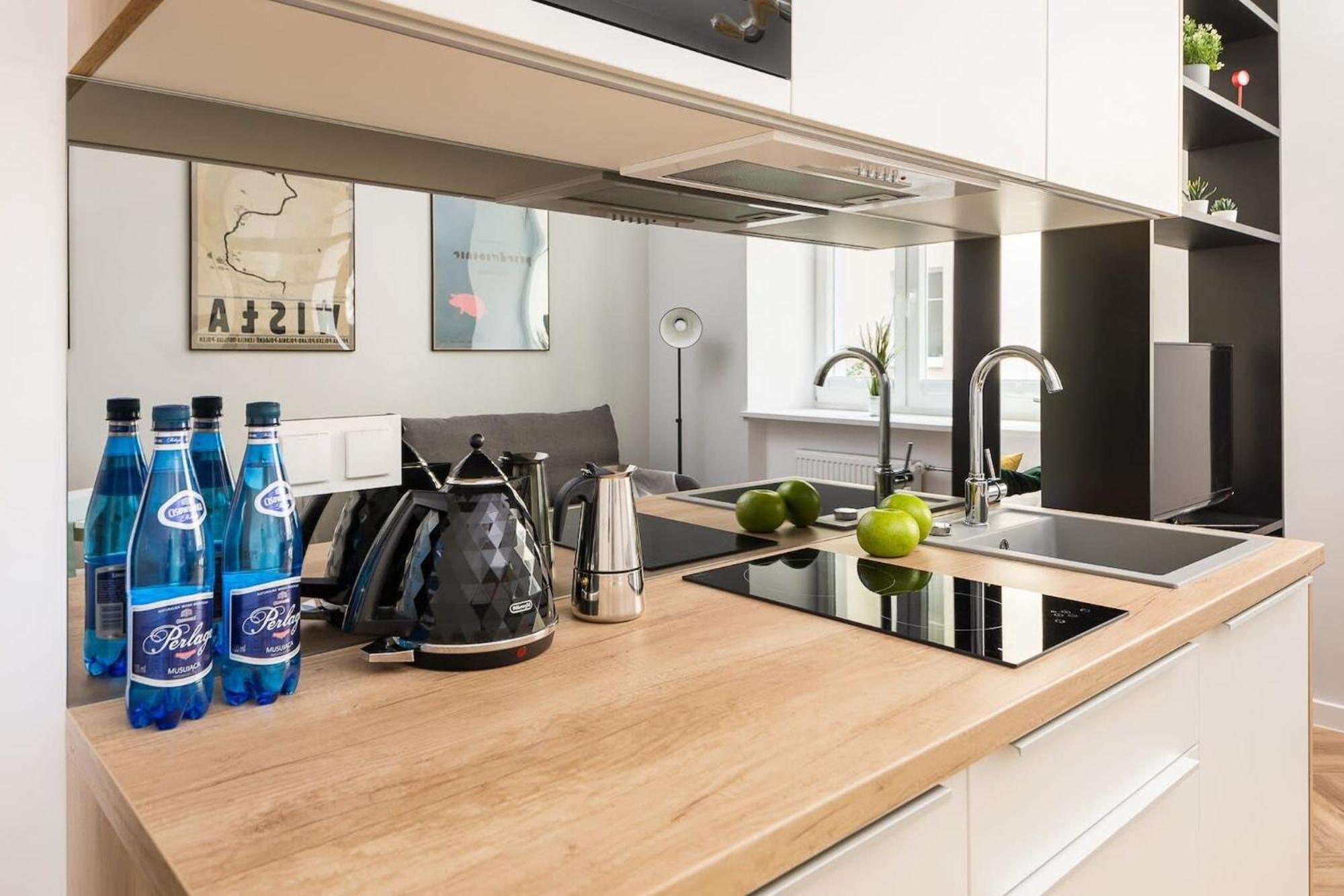 Kujawska 3 - Warm & Functional By Renters *