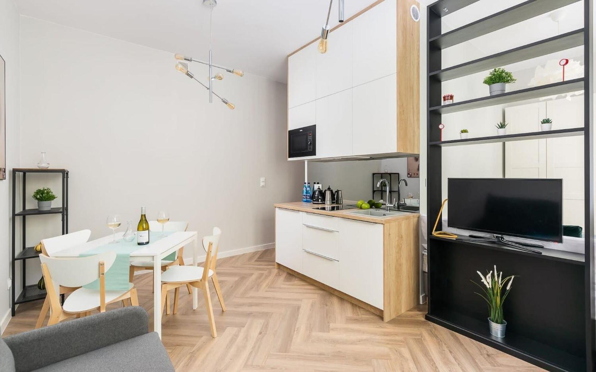 Kujawska 3 - Warm & Functional By Renters Apartment Warsaw
