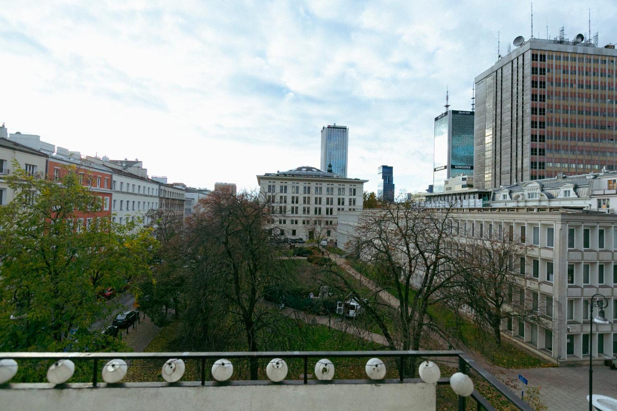 Wspolna 54a: With Free Parking * Warsaw
