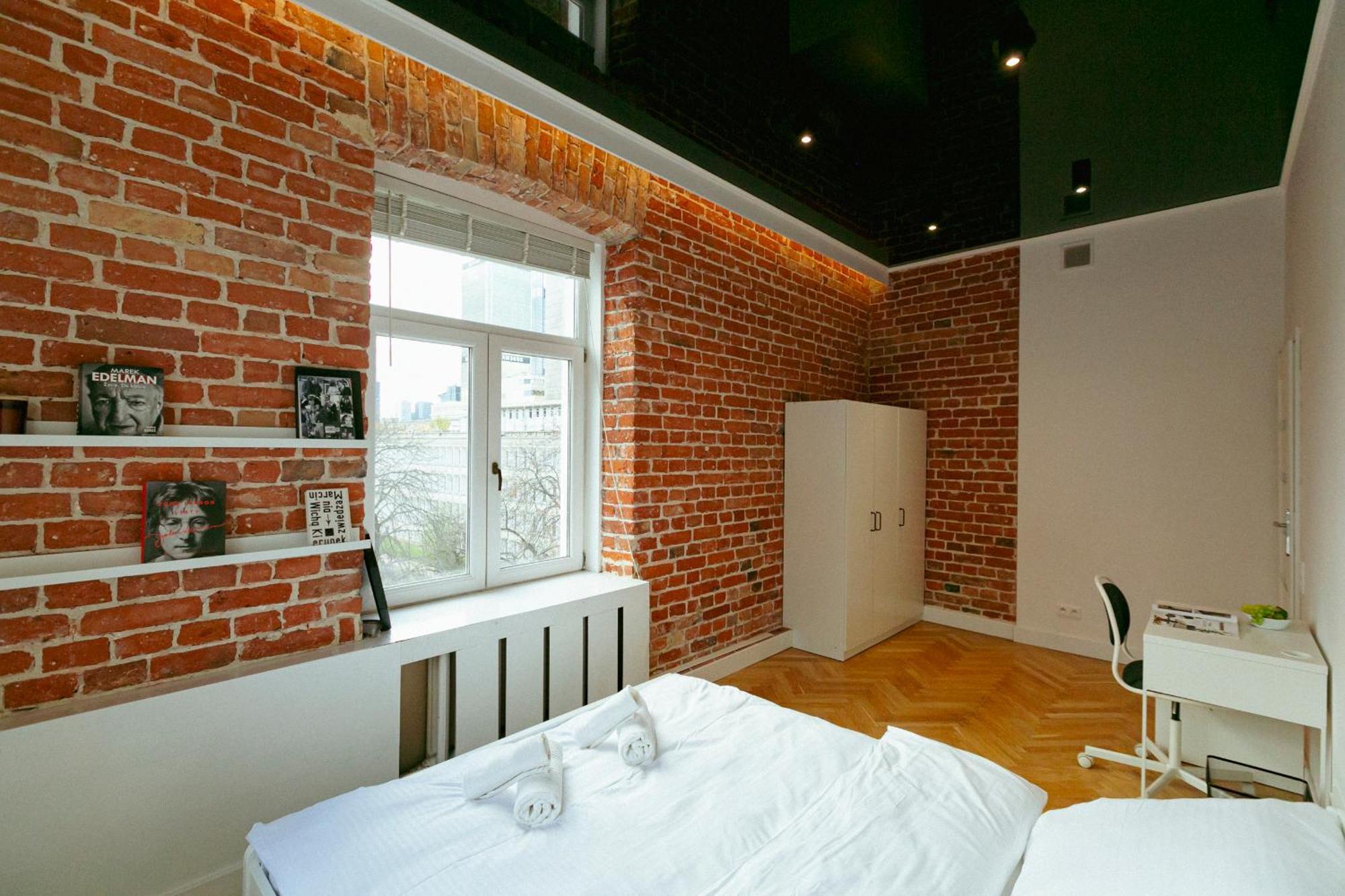 Apartment Wspolna 54a: With Free Parking Warsaw