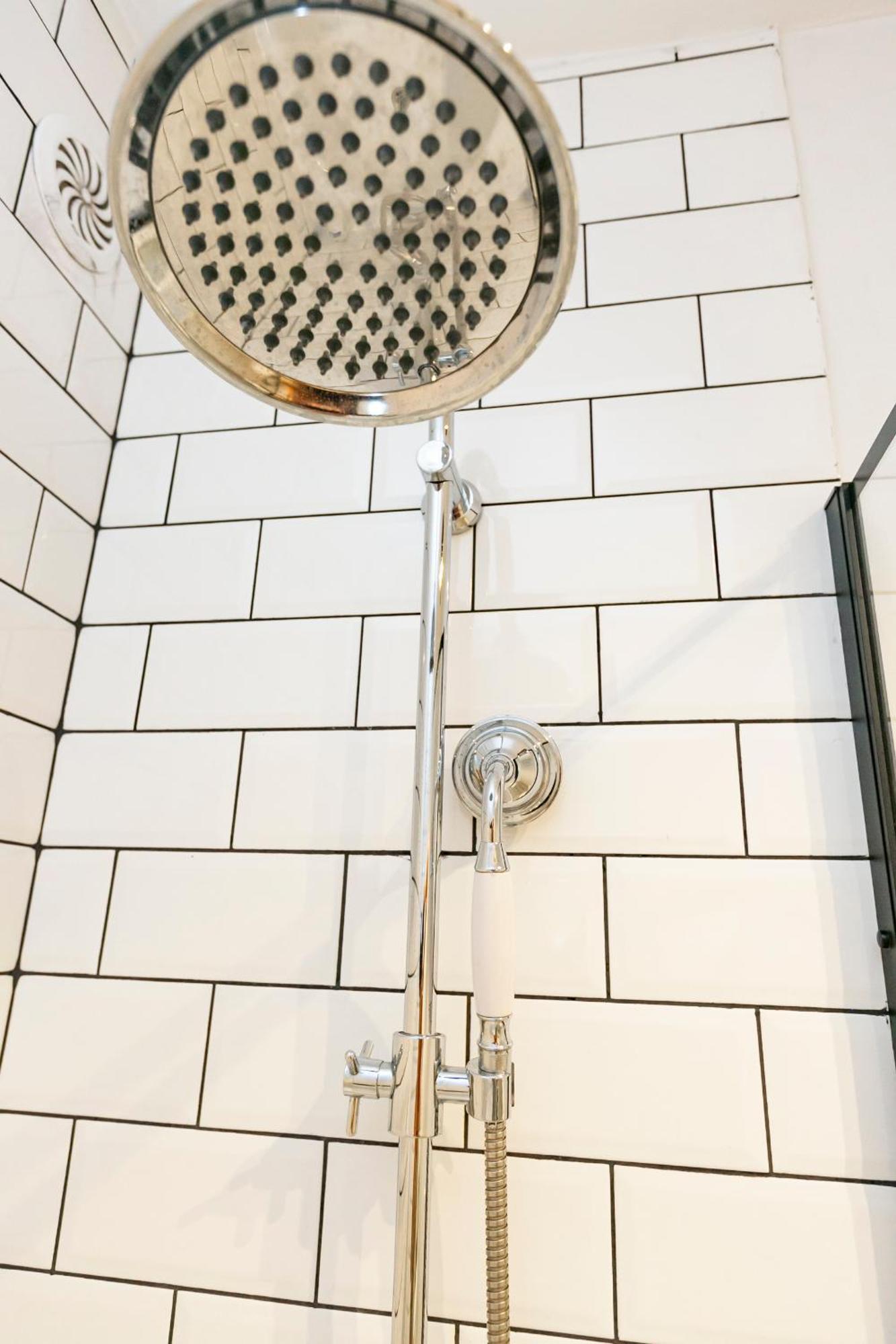 Apartment Nowogrodzka 78 - Dla 4 Osob - 200m Od Szpitala Klinicznego Na Lindleya - 1km Do Dworca Centralnego - Wifi - Smart Tv 45 Cali *