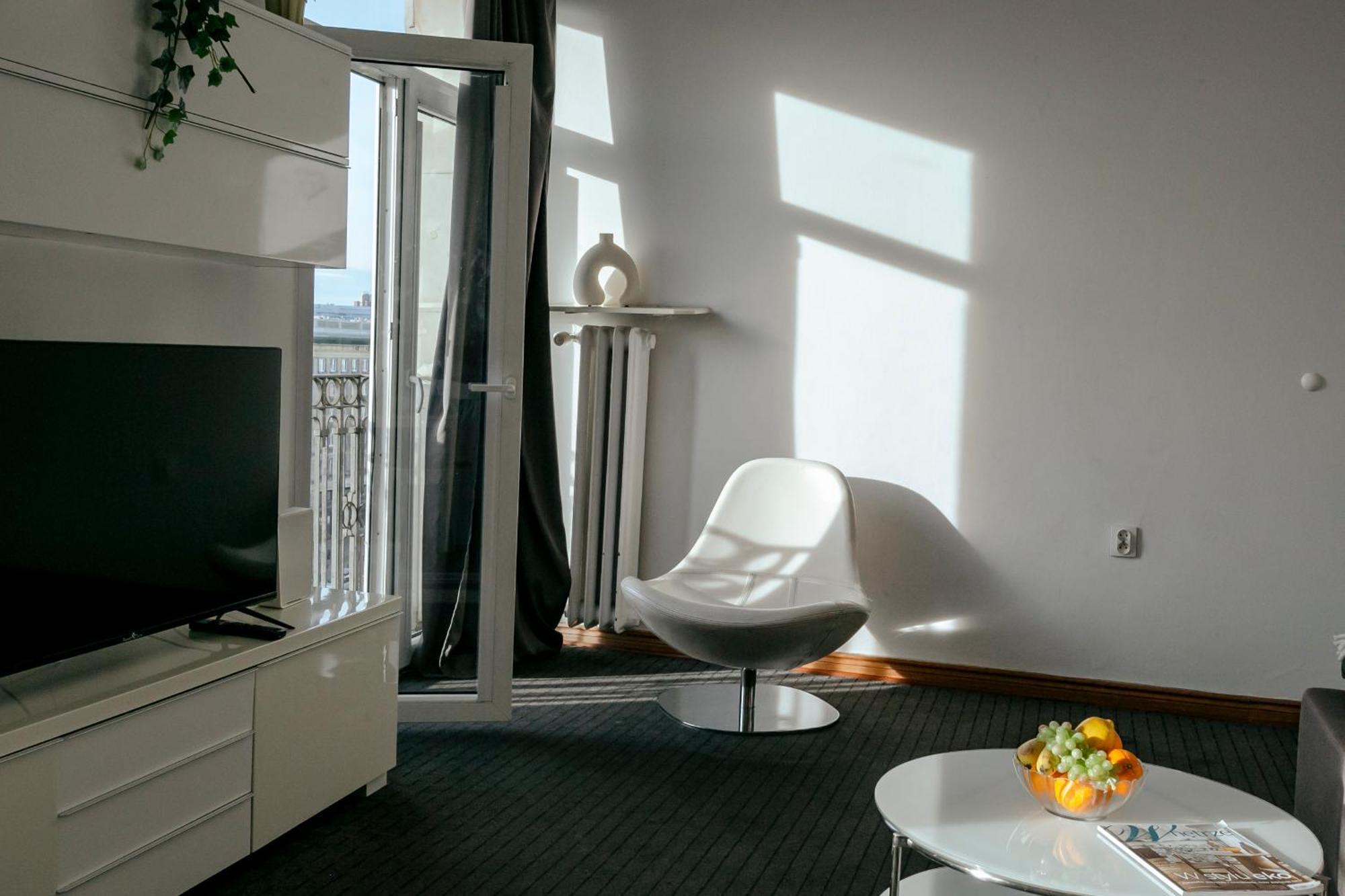 Apartment Plac Konstytucji 6 Orange: Panorama With Free Parking Warsaw