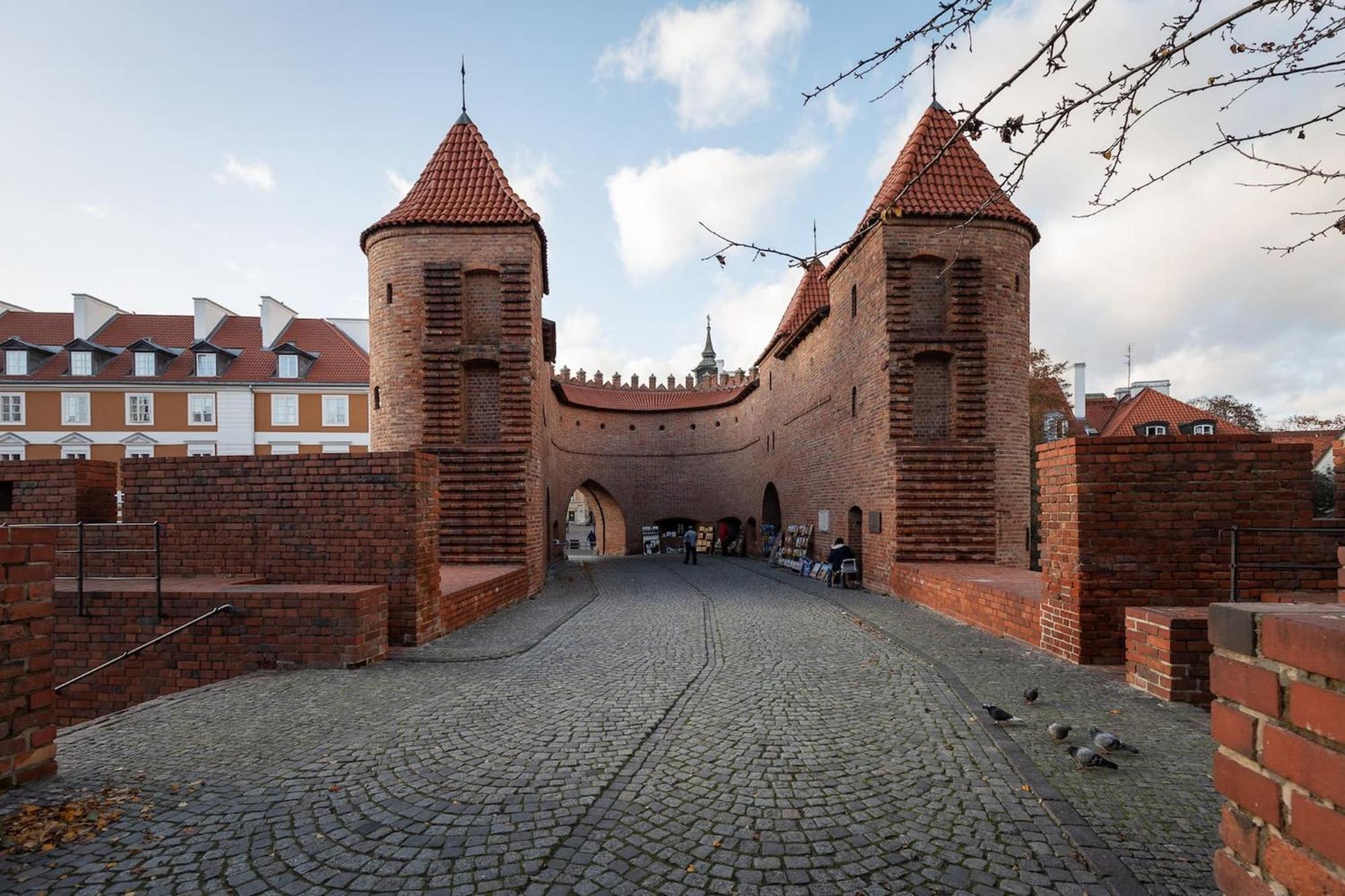 Rent Like - Muzeum Warszawy Na Starowce