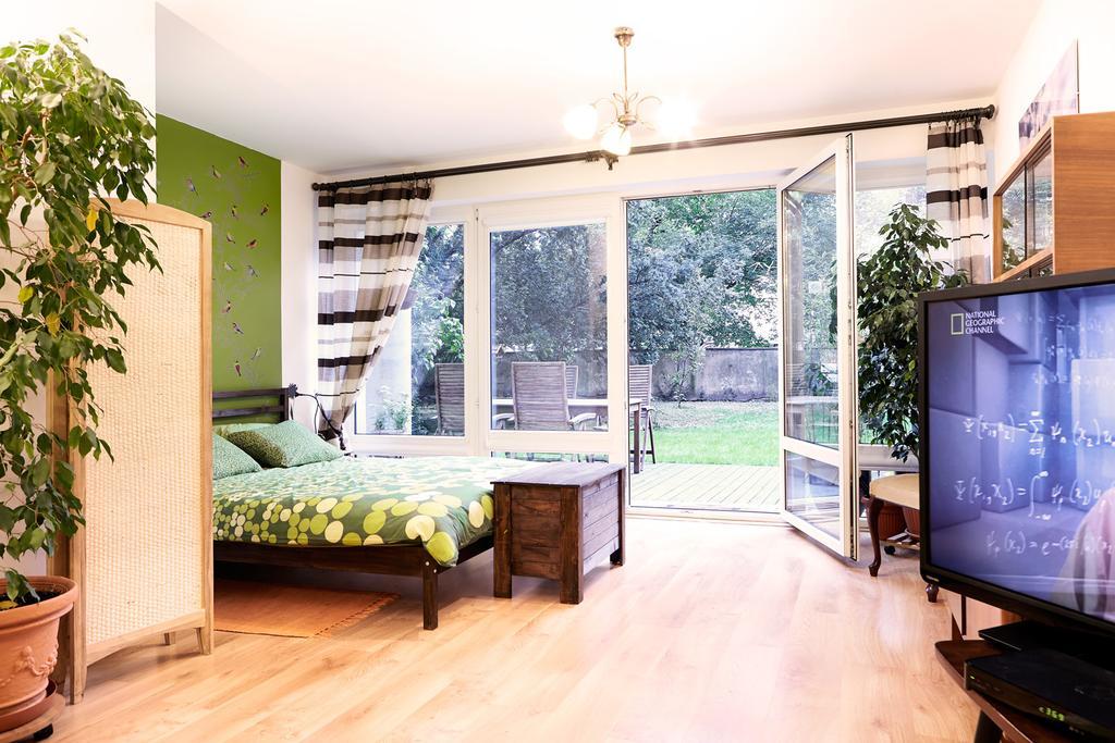 Lovely Garden Flat Near Royal Park