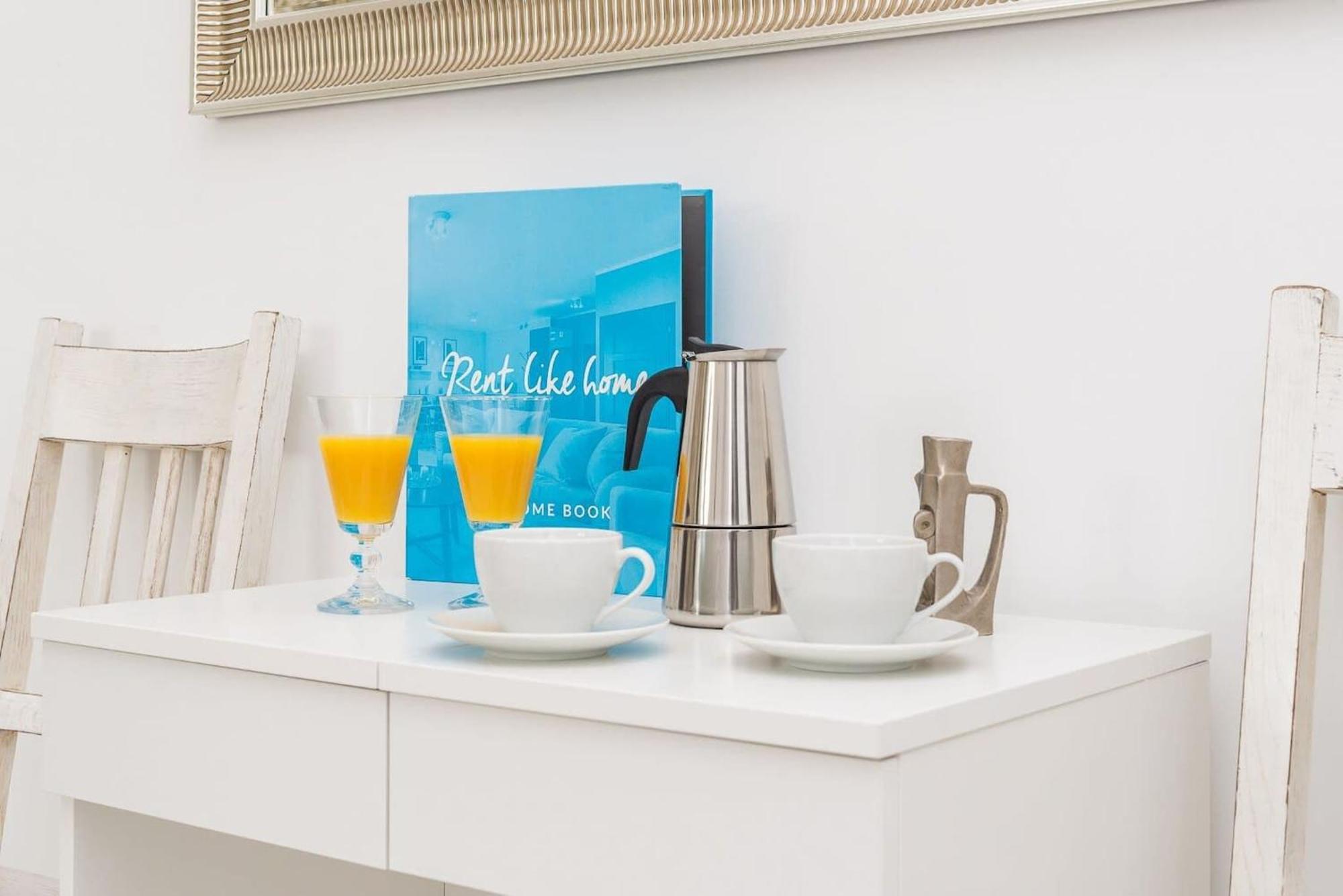 Plac Inwalidow 10 - Aesthetic By Renters Apartment