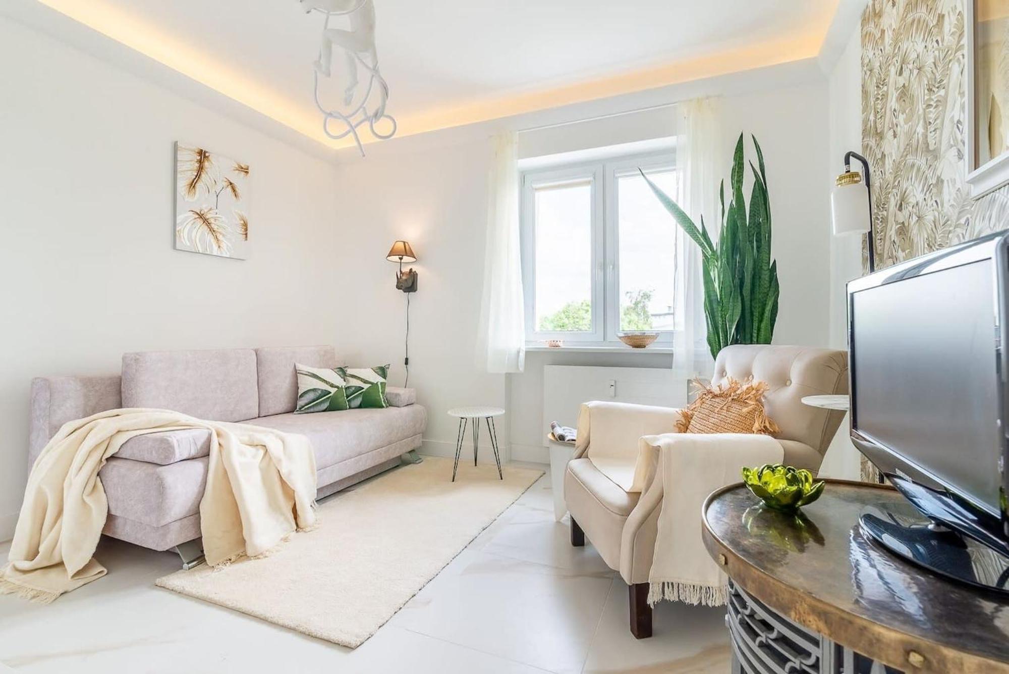 Plac Inwalidow 10 - Aesthetic By Renters Apartment Warsaw