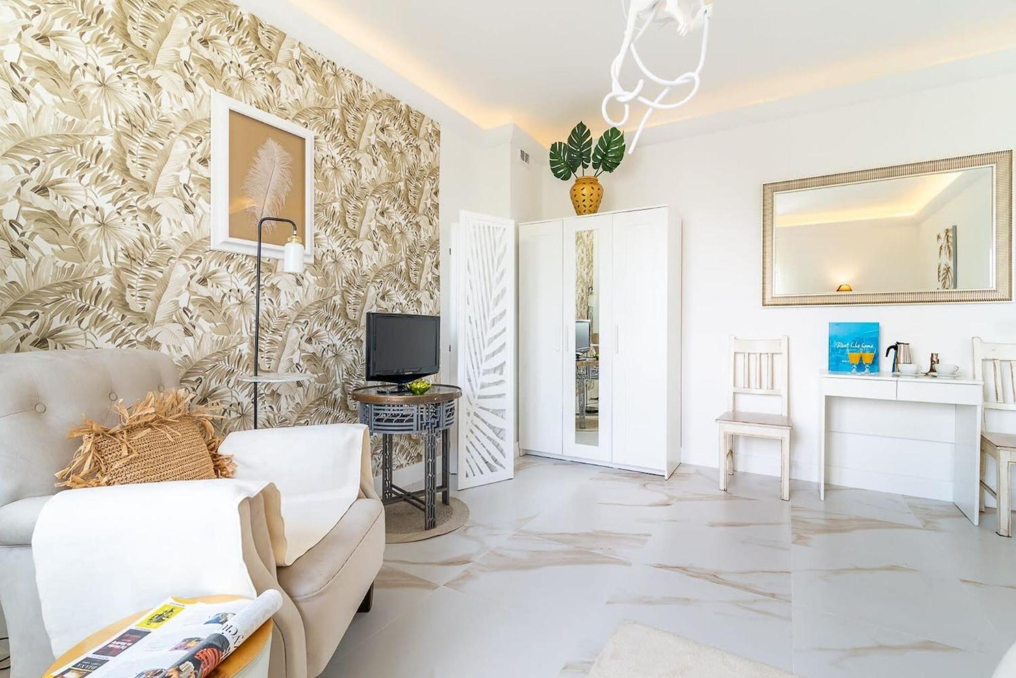 Plac Inwalidow 10 - Aesthetic By Renters Apartment *