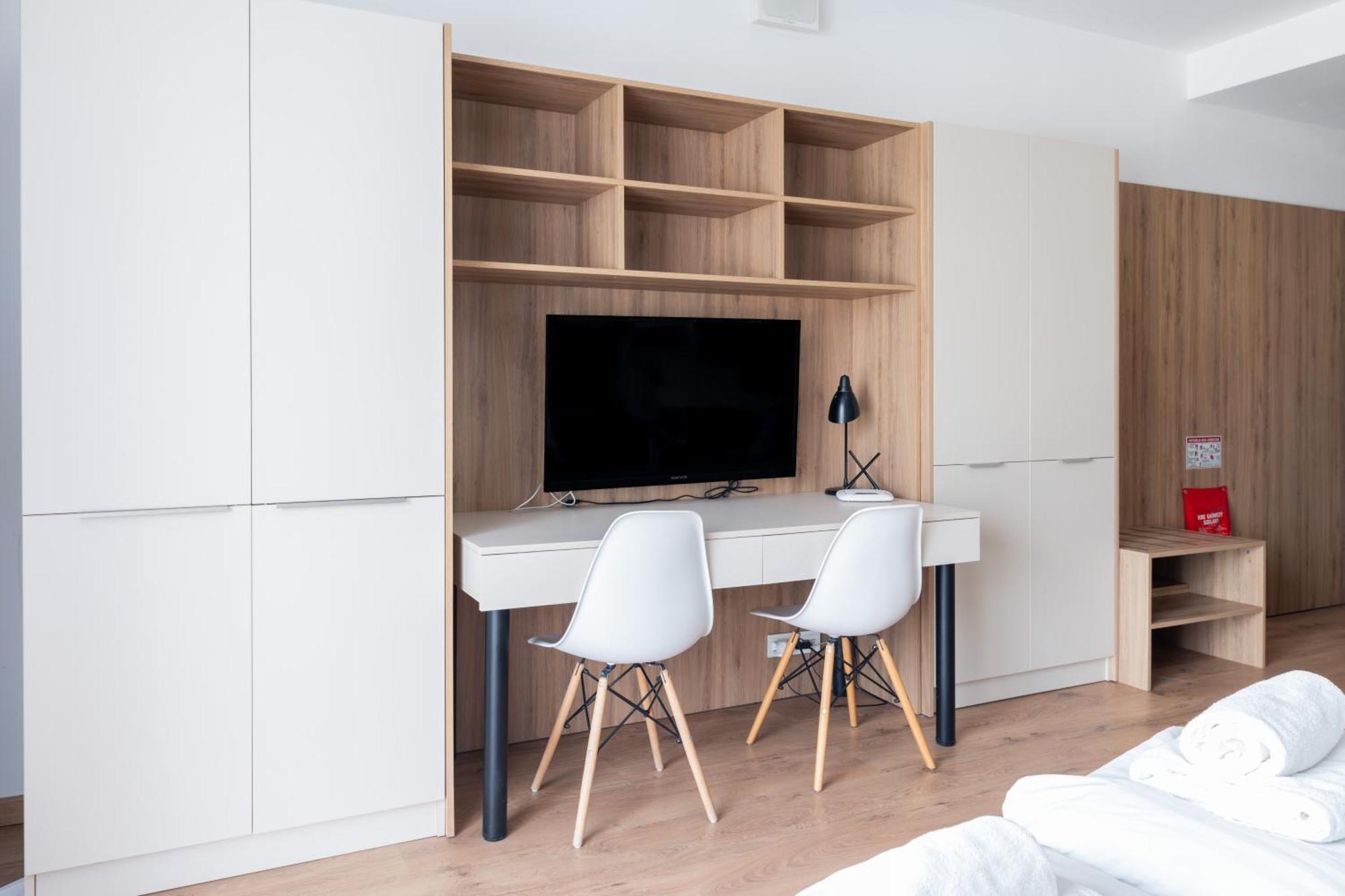 Rentplanet - Wolska Apartment