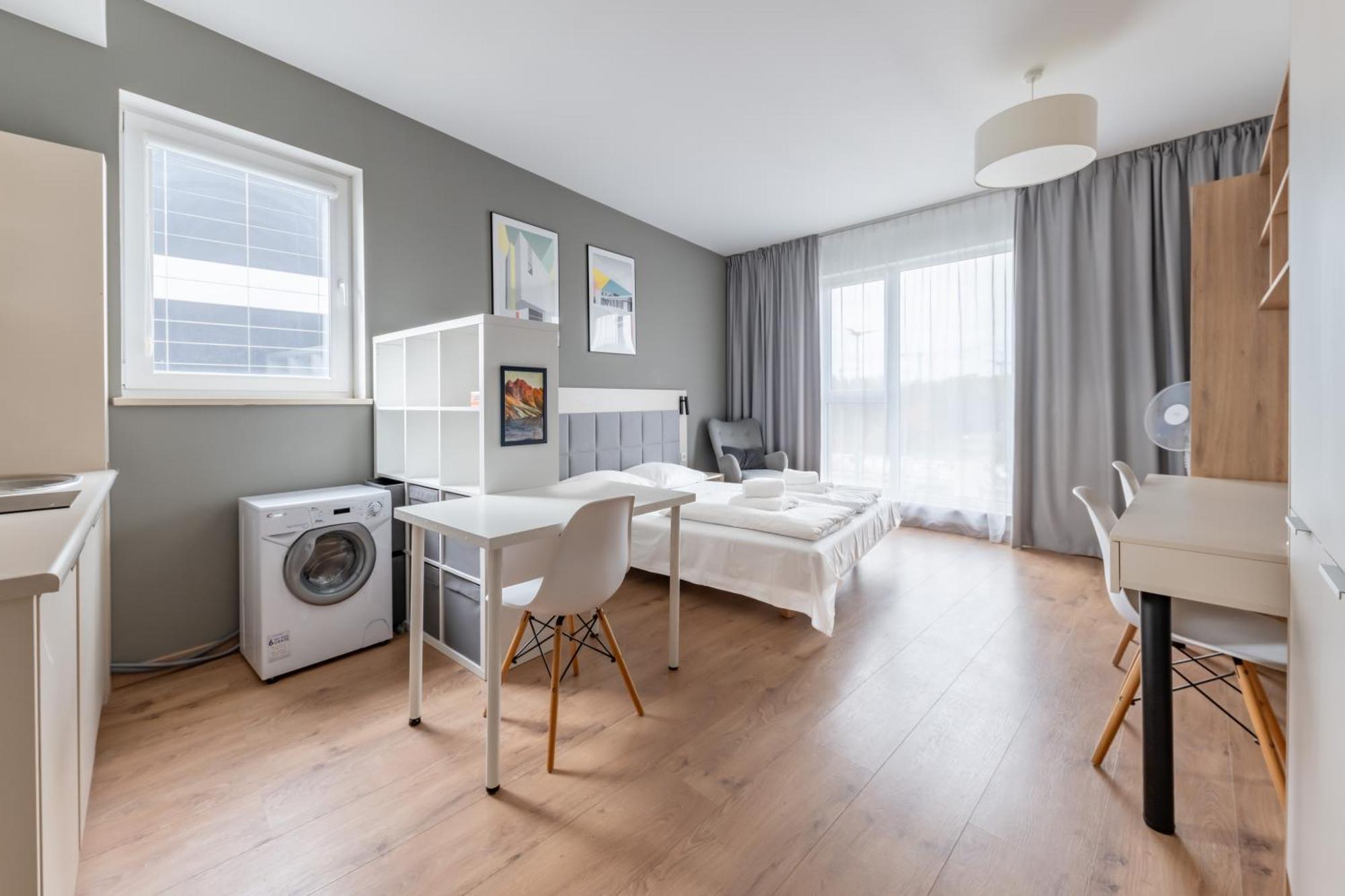 Rentplanet - Wolska * Warsaw
