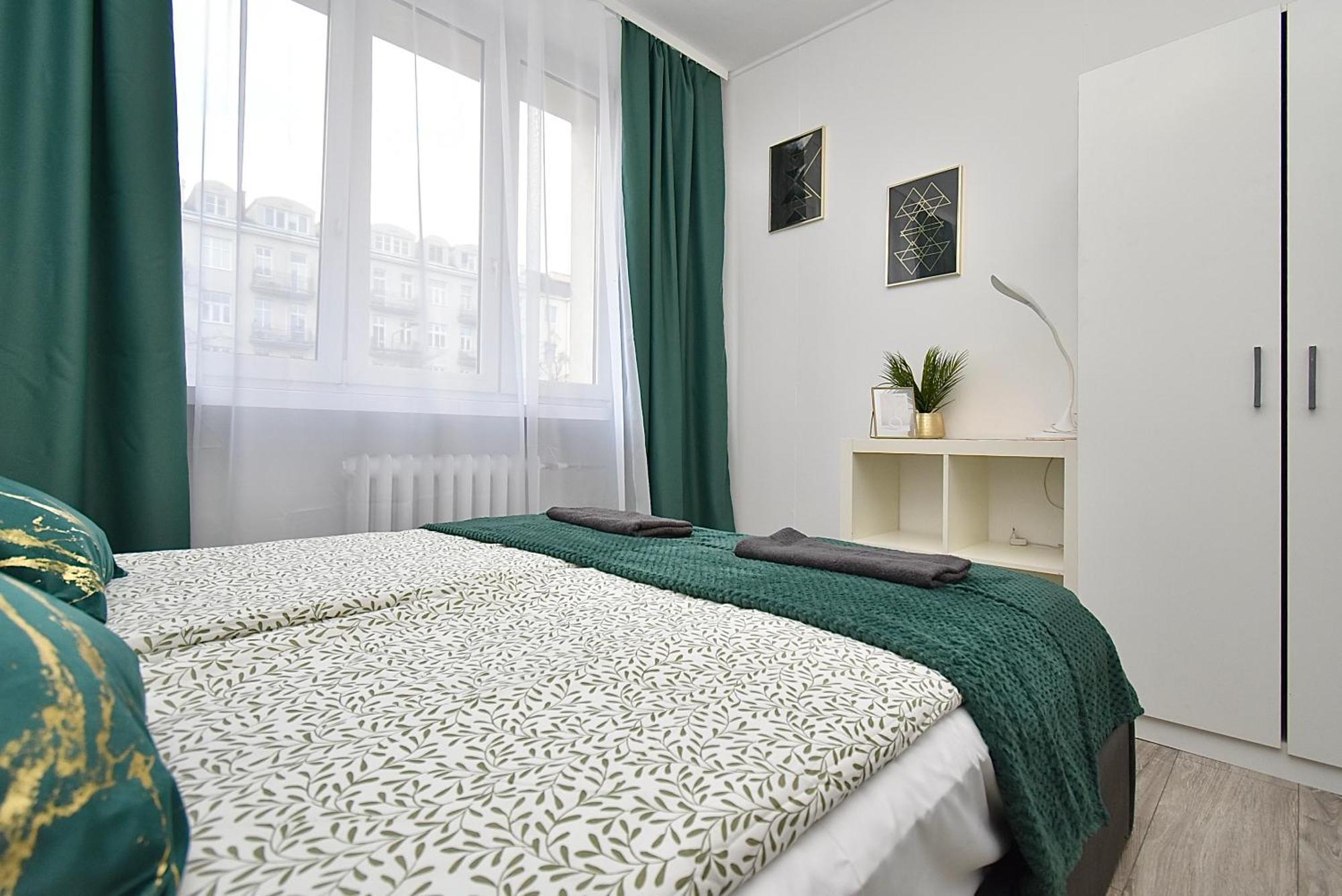Aleja Niepodleglosci Homestay Warsaw