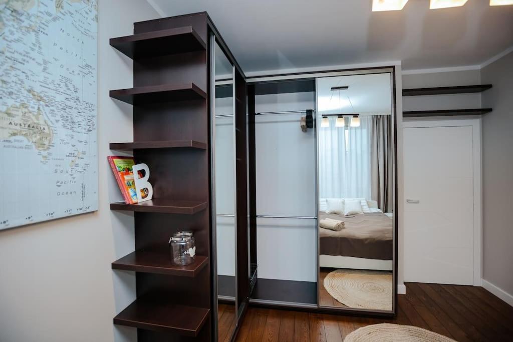 Modern, Spacious With Garage And Balcony * Warschau