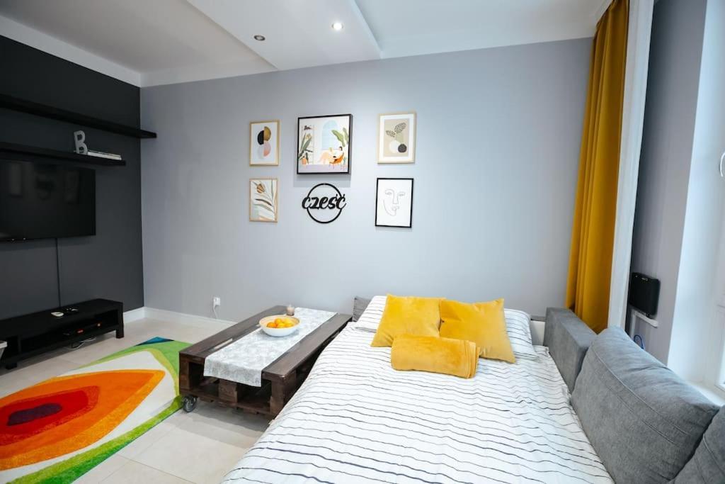 Apartament Modern, Spacious With Garage And Balcony *