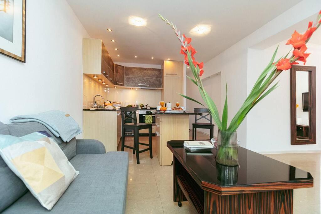 In The Heart Of Warsaw! Apartment *