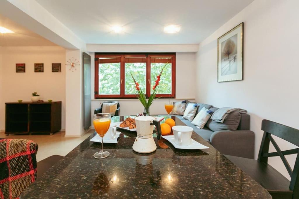 Apartment In The Heart Of Warsaw! *