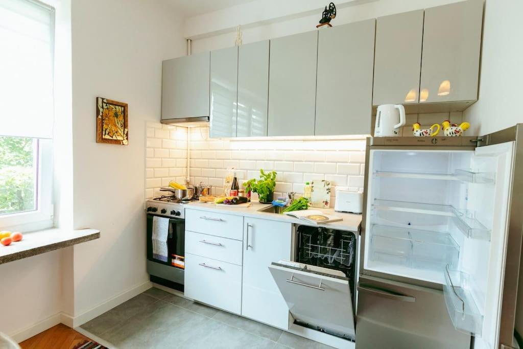 Retro Vibe In The District Of Apartment Warsaw