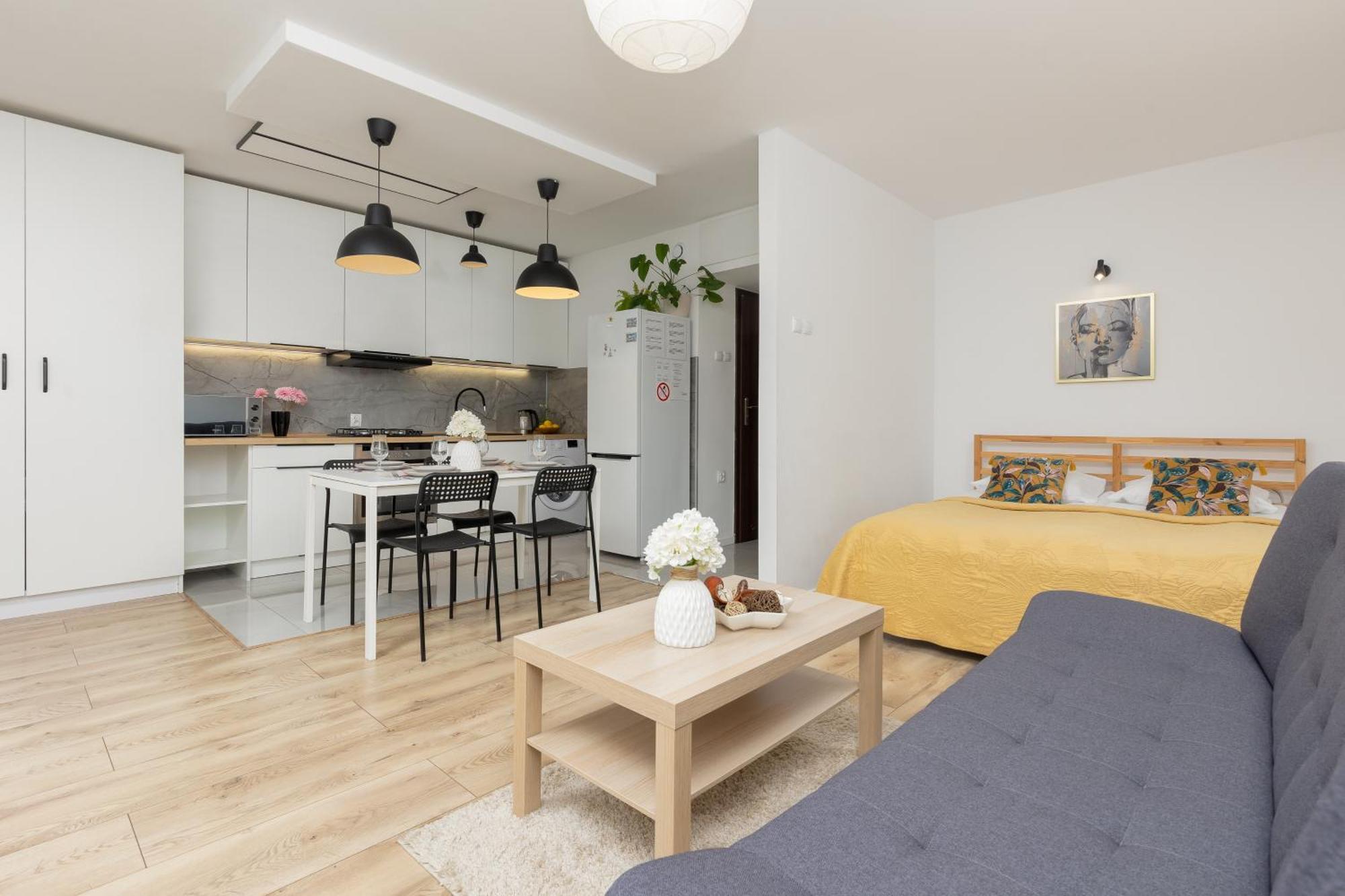 Arsenal By Renters * Warsaw